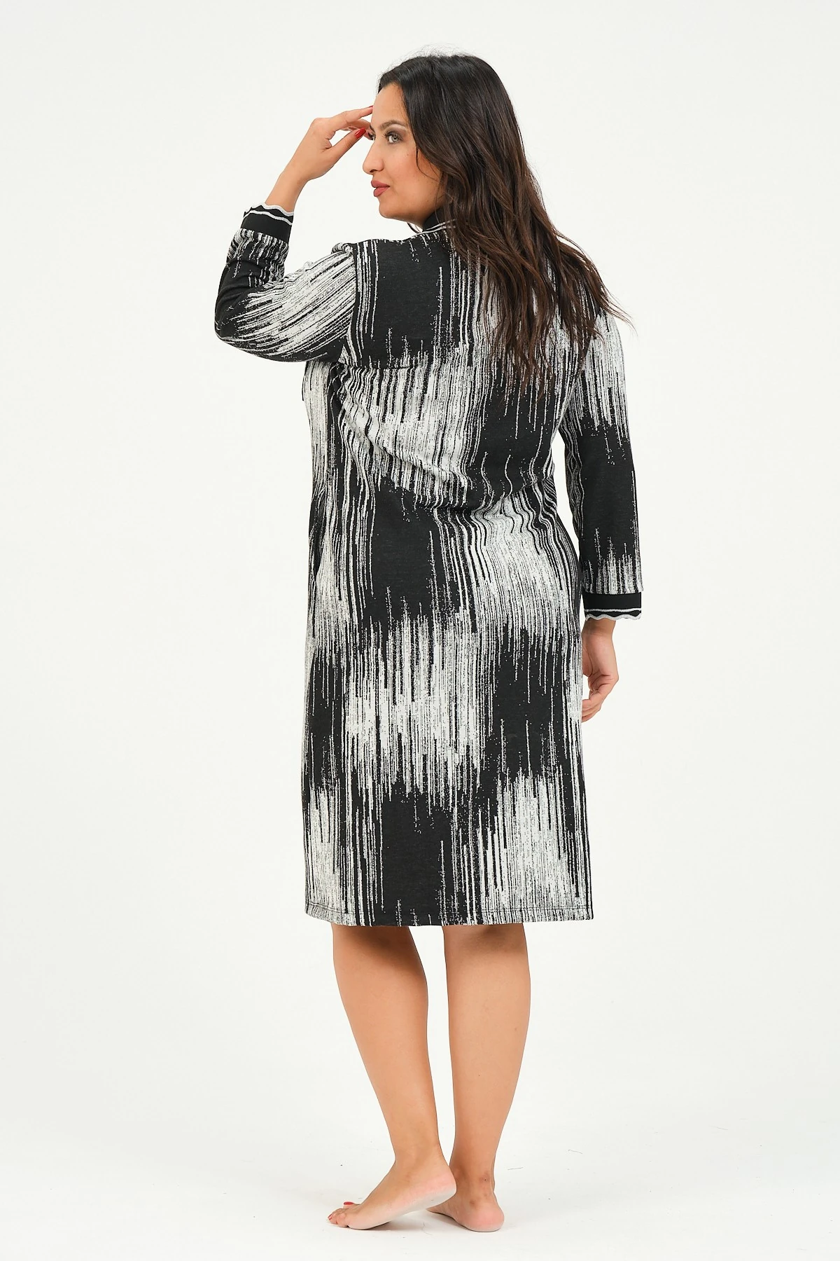 kadın desenli v yaka cepli büyük beden jakarlı elbise