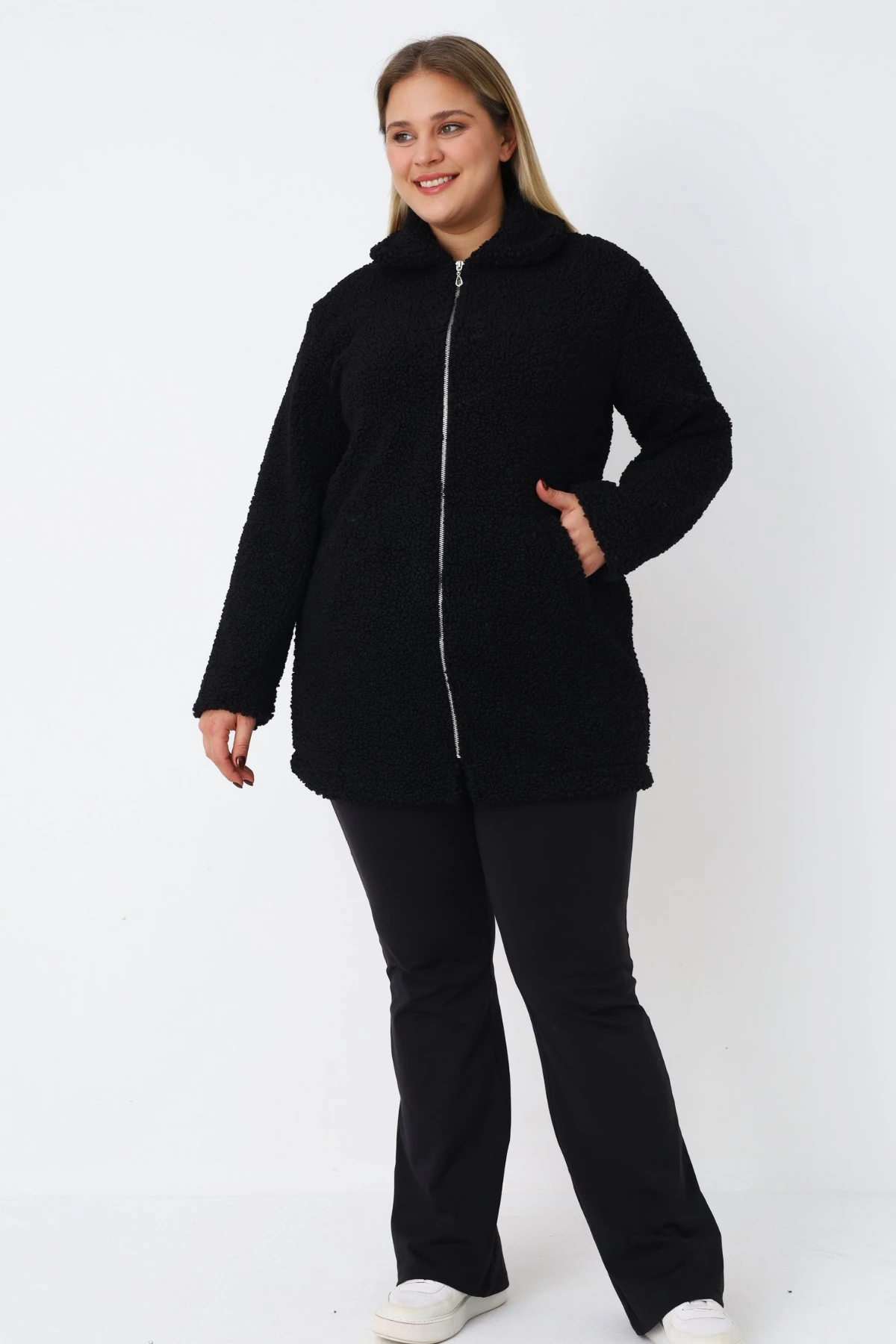 Kadın Büyük Beden Siyah Fermuarlı Cepli Soft Teddy Peluş Uzun Kollu Hırka