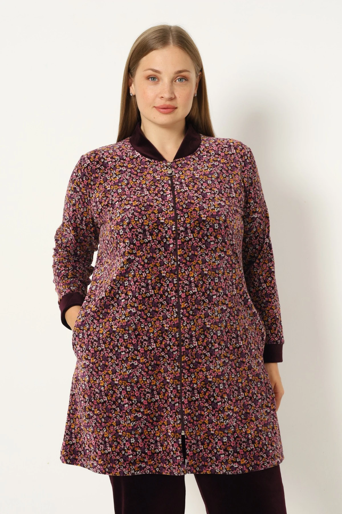 Kadın Büyük Beden Çiçek Desenli Pamuklu Kadife Fermuarlı Cepli Uzun Kollu Alt Üst Eşofman Takımı