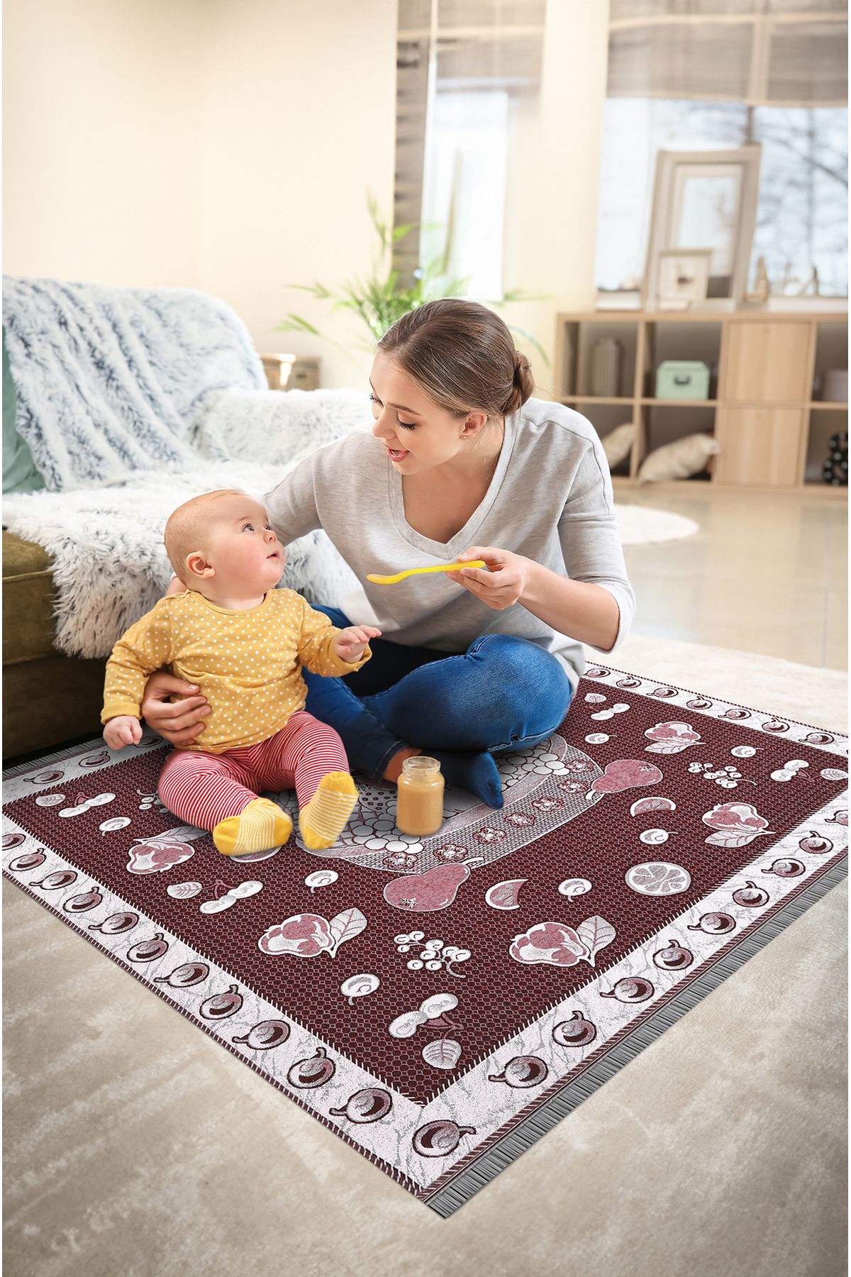 Renkli ve Eğlenceli Çocuk Yemek Örtüsü ile Yemek Zamanı Daha Keyifli