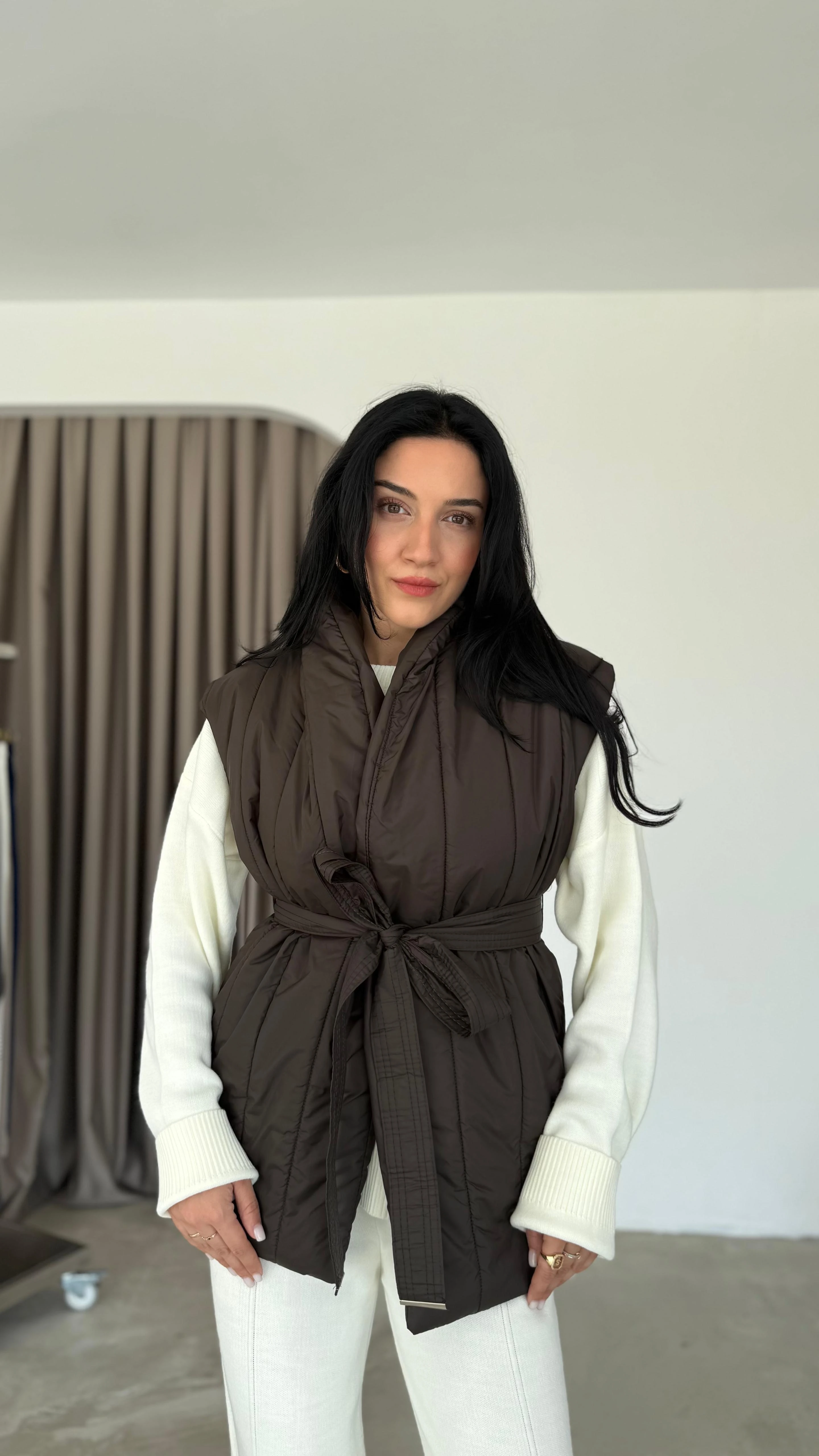 Arkası Triko Detaylı Kuşaklı Yelek (VNT42)