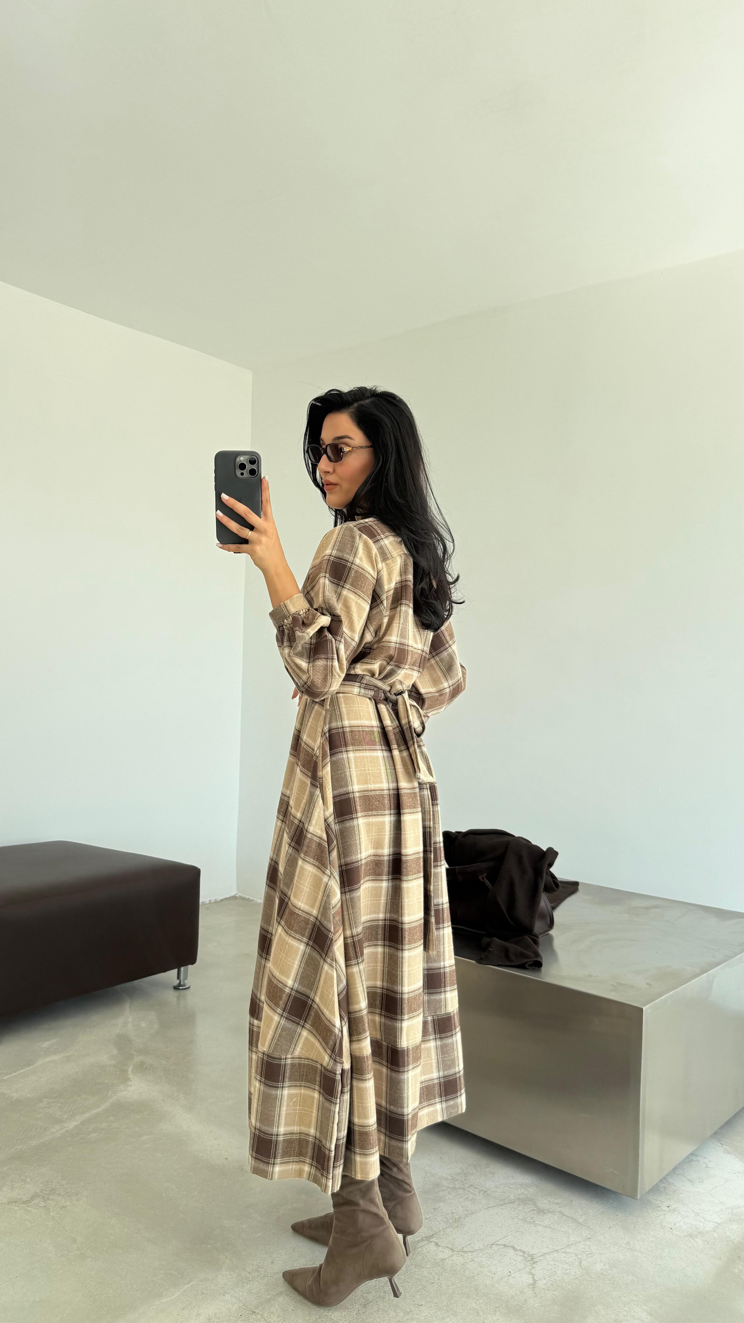 Ekose Desenli Kuşaklı Midi Elbise