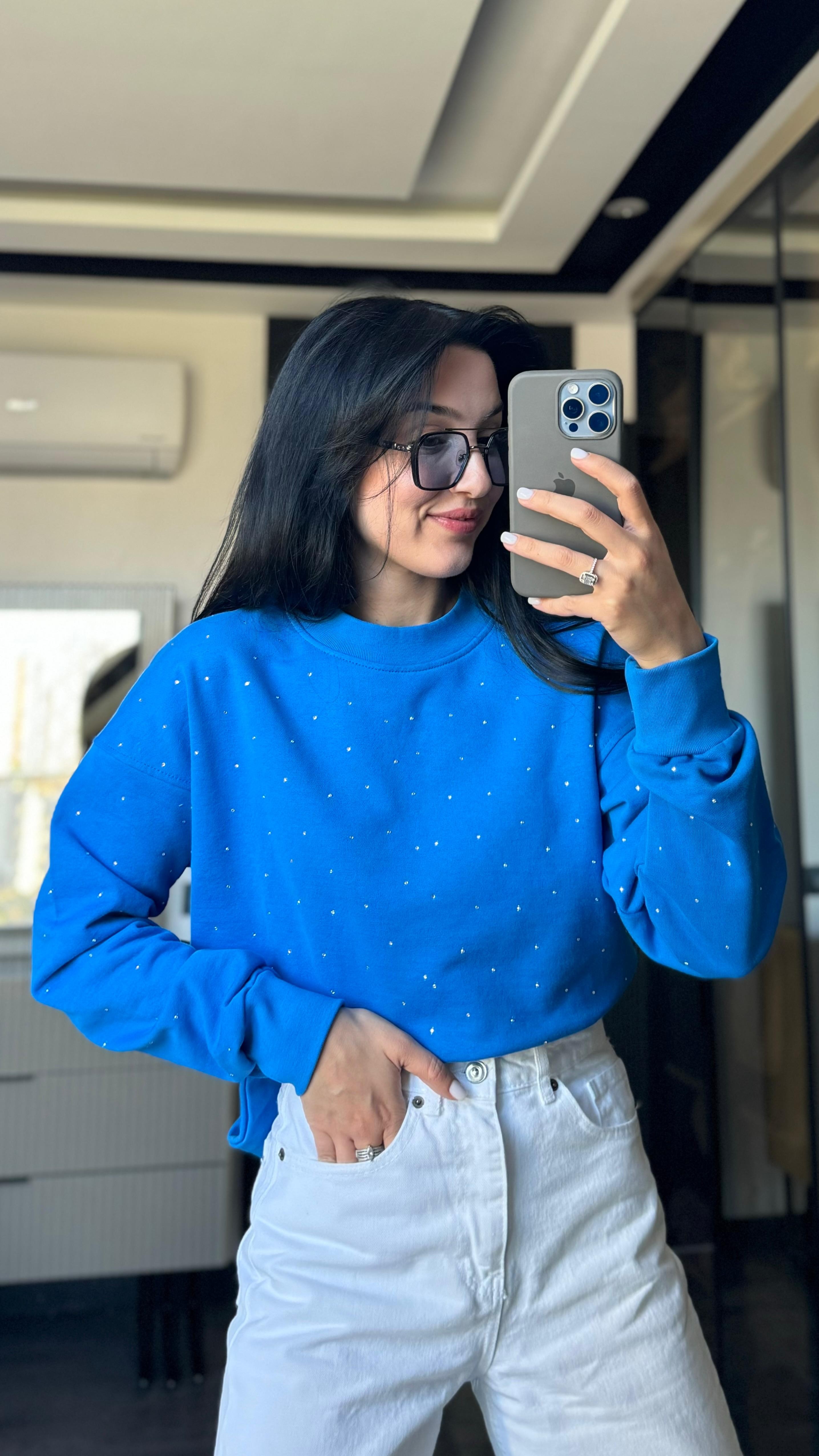 Taşlı Lacivert Sweatshırt 