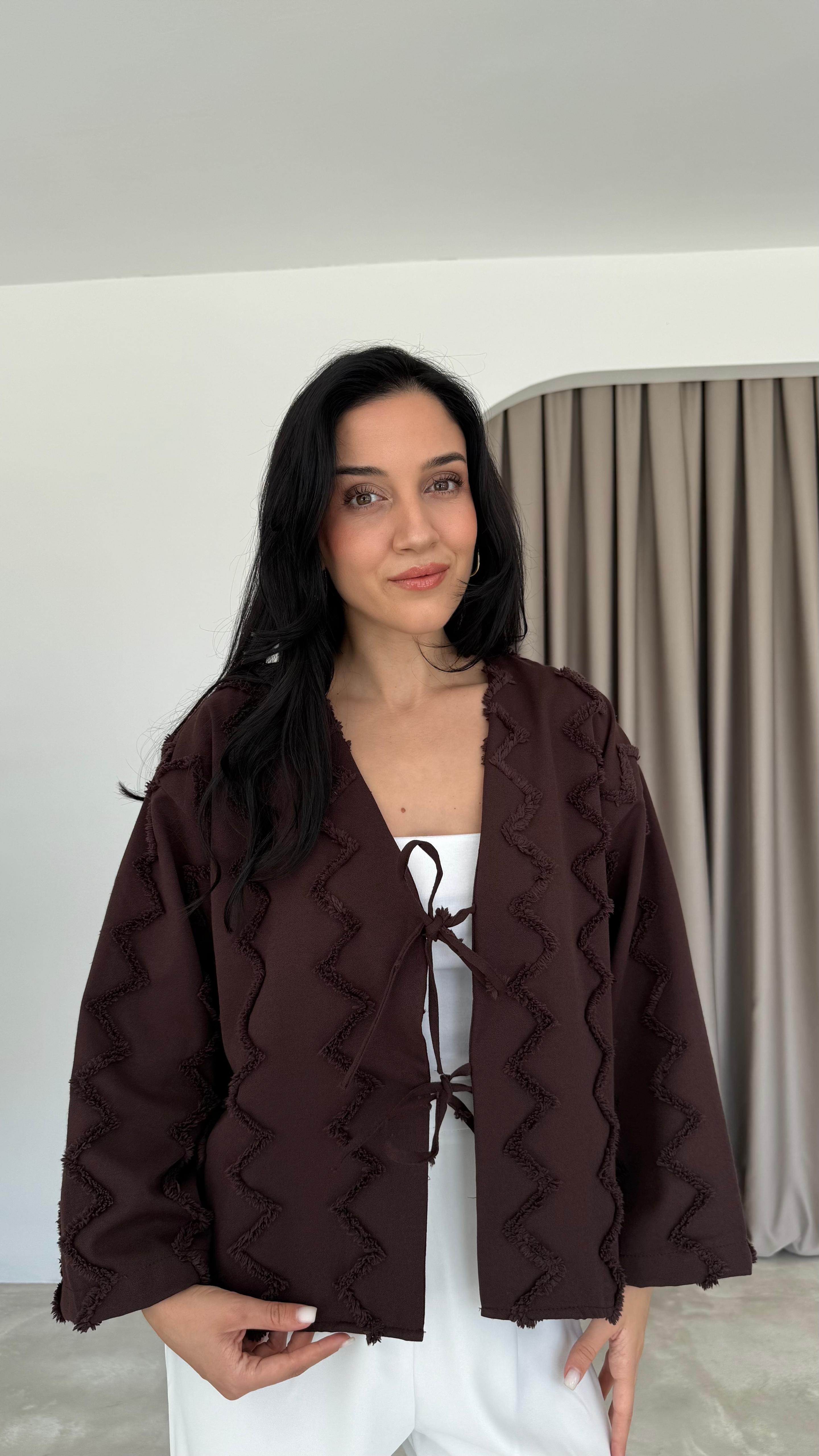 Püskül Detay Bağlamalı Gömlek (VNT7030)