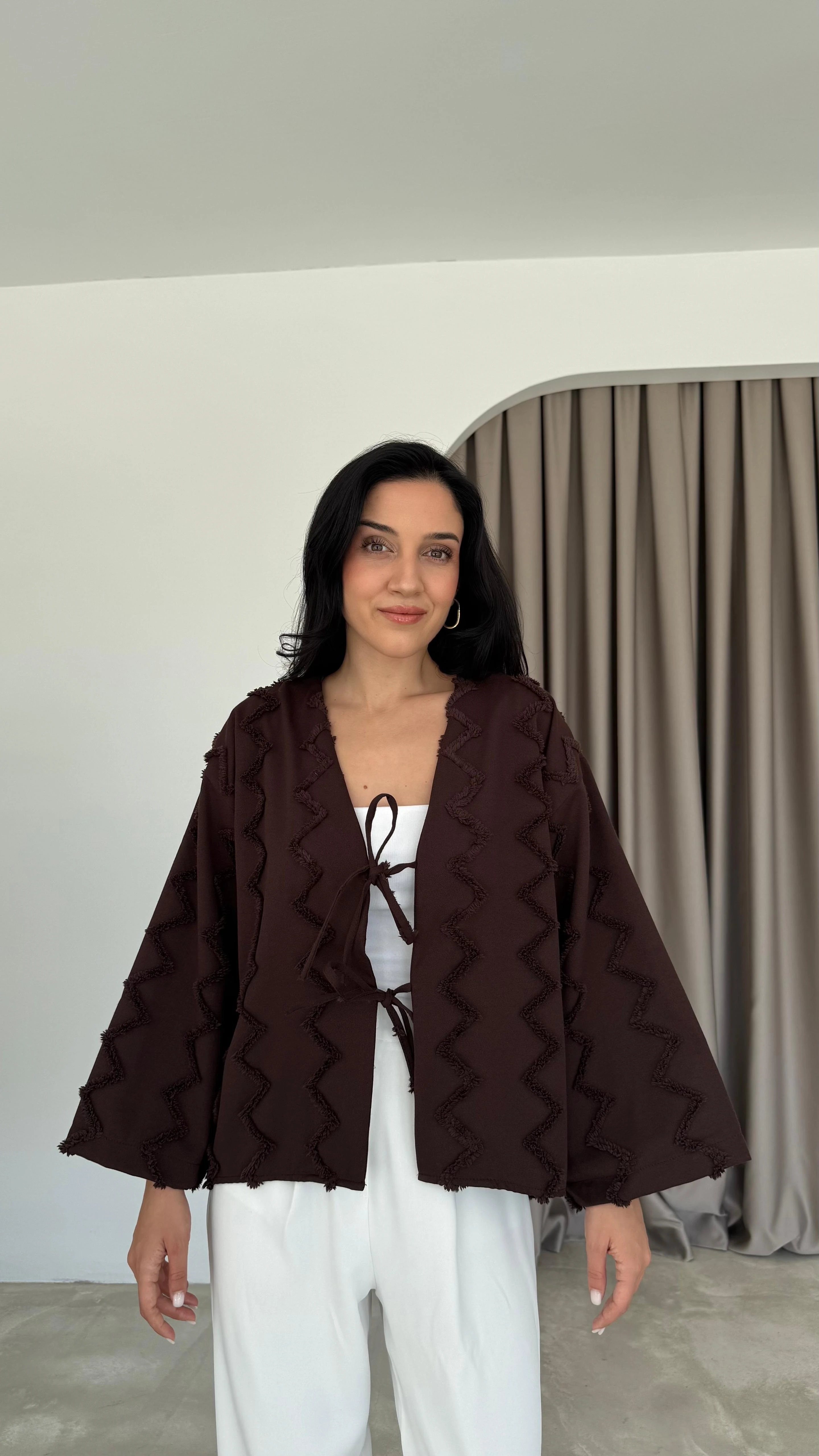 Püskül Detay Bağlamalı Gömlek (VNT7030)