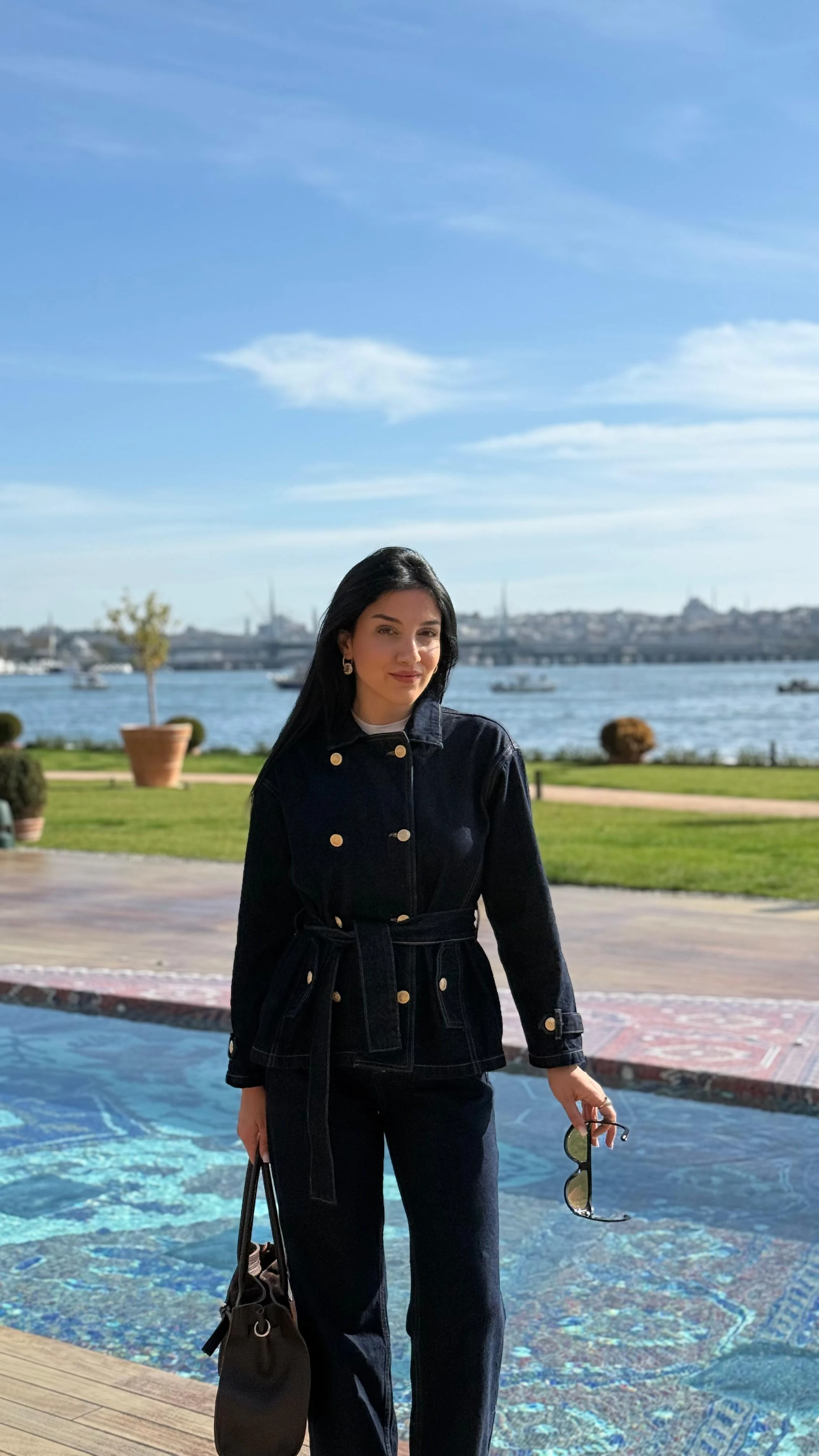 Gold Düğme Detaylı Kuşaklı Takım