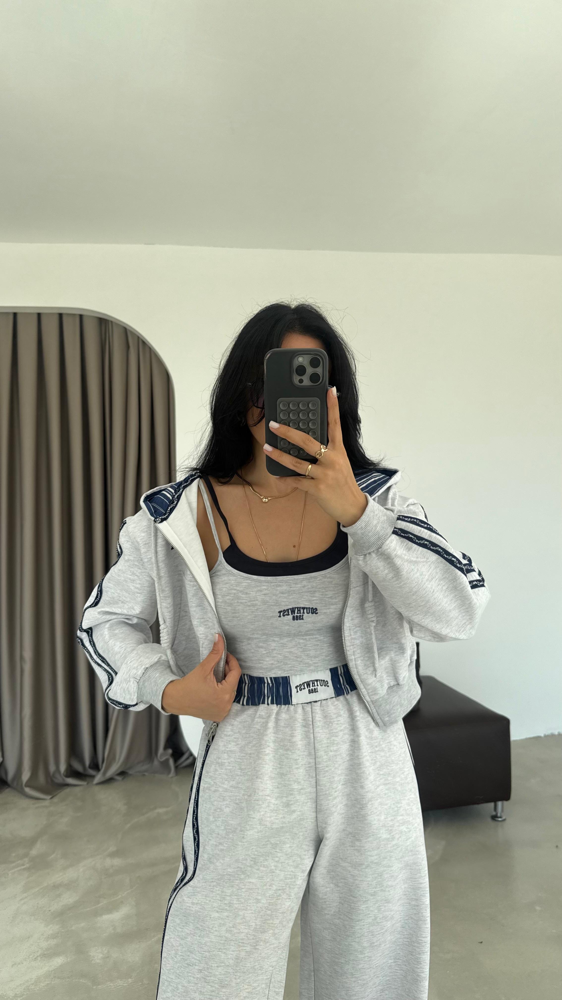 Nakış Detaylı Crop