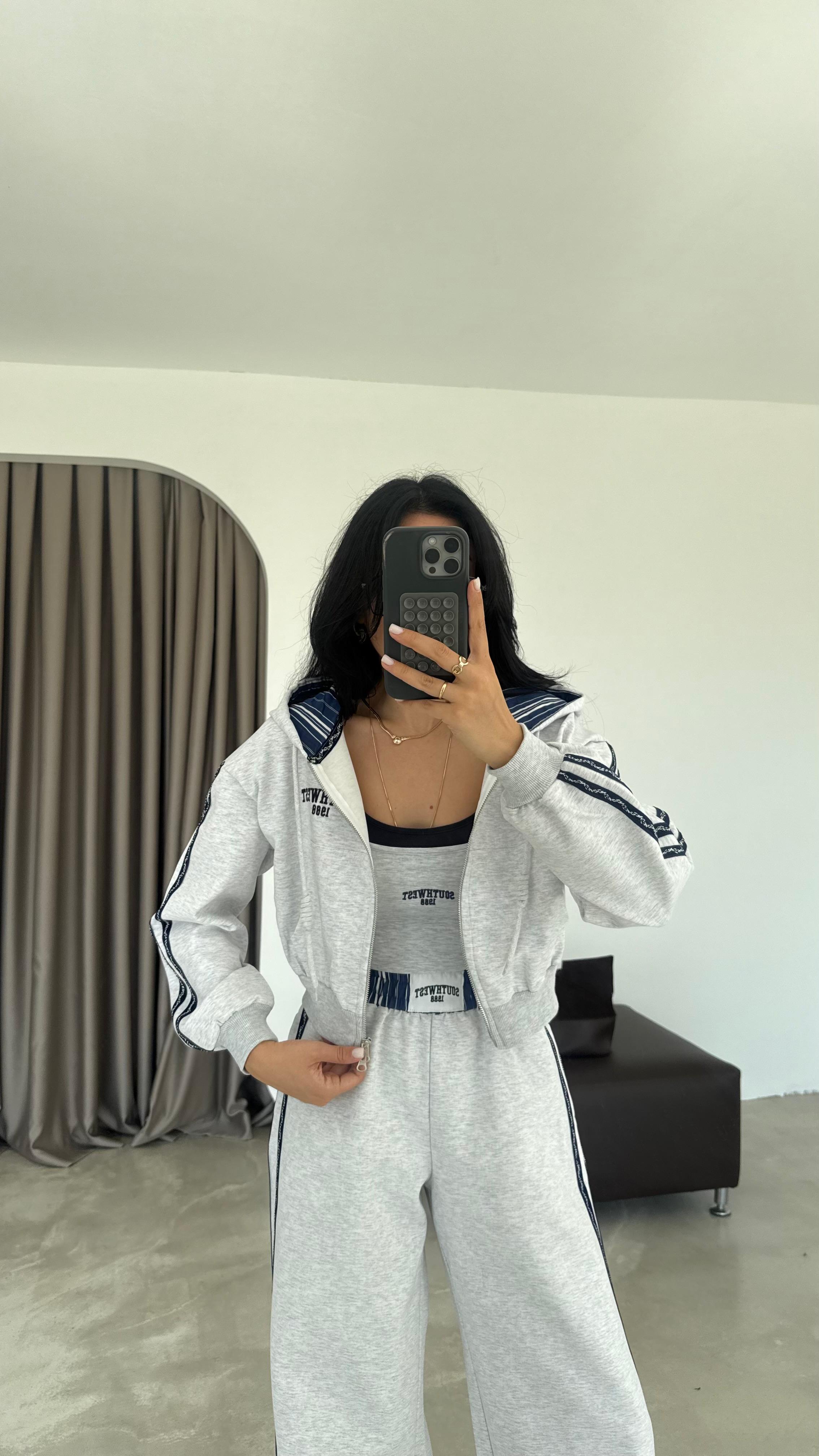 Nakış Detaylı Crop