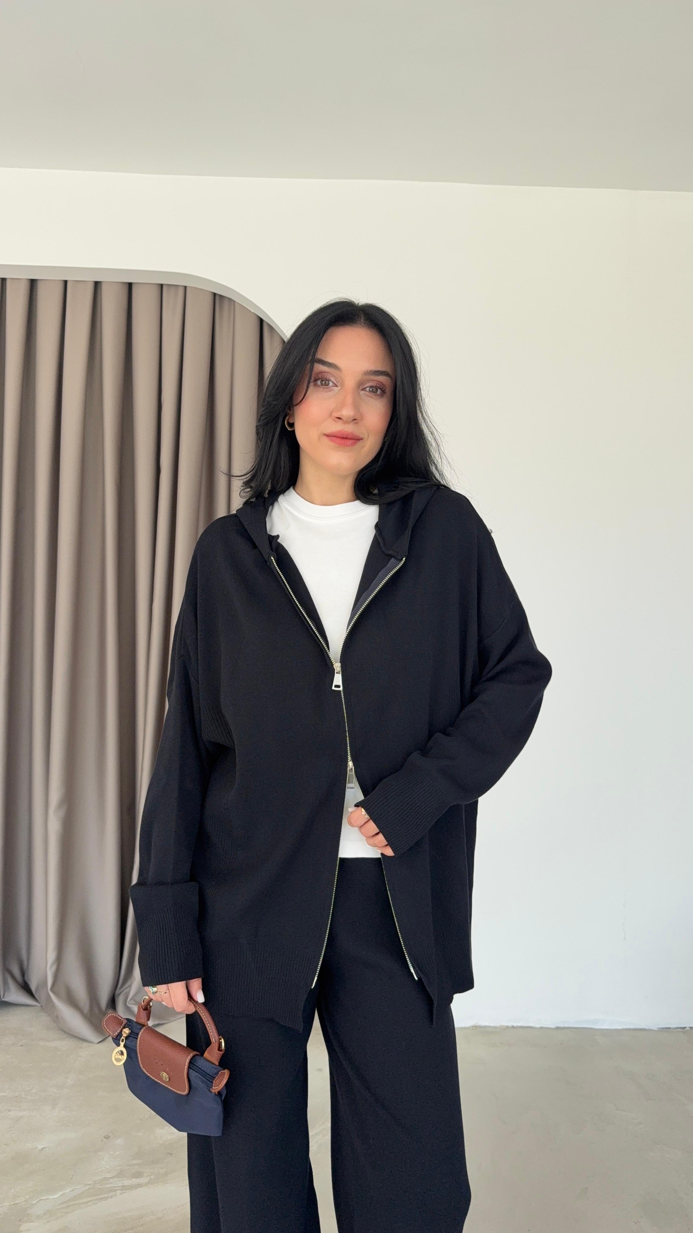 Kapüşonlu Triko Takım