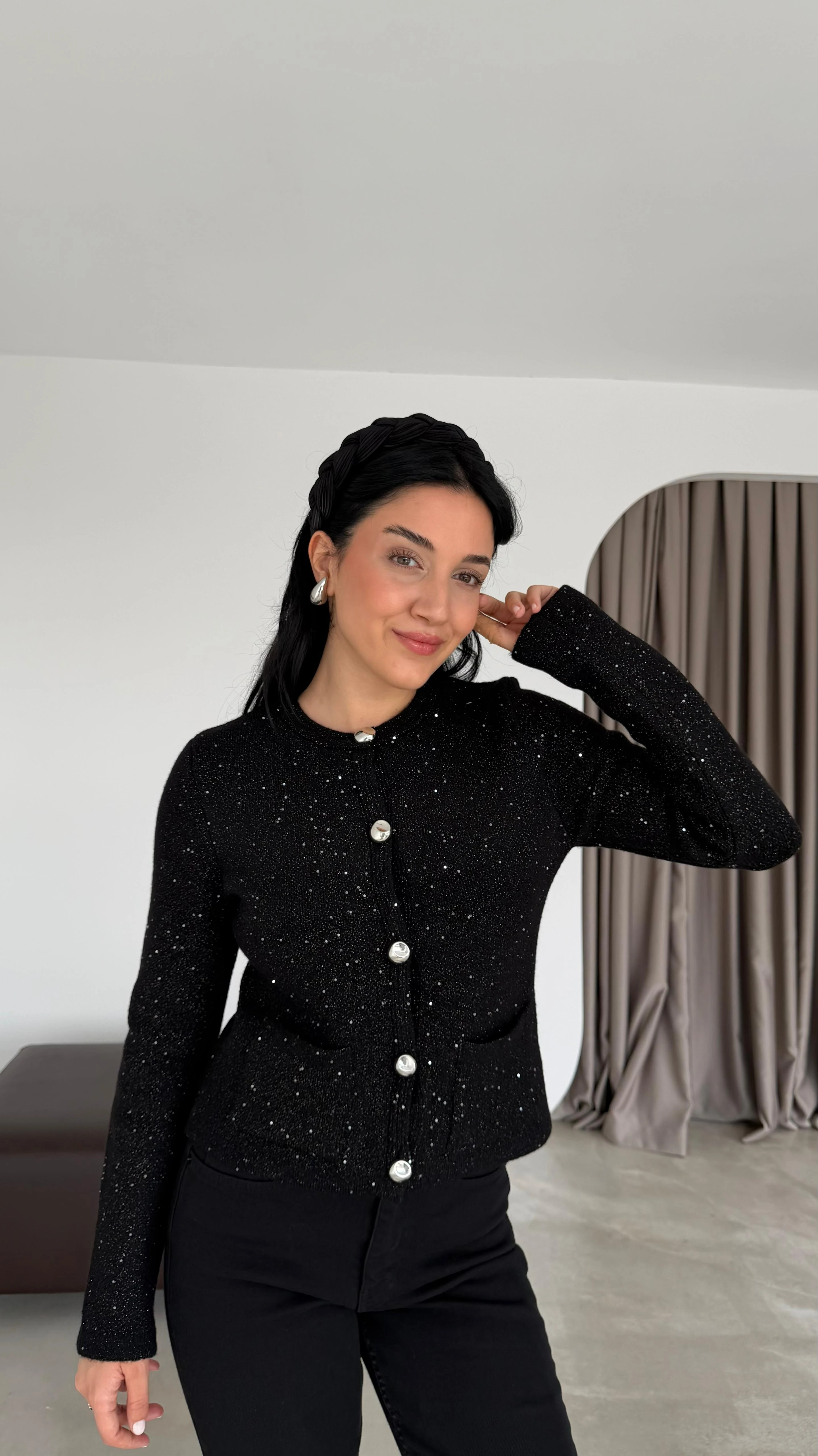 Bisiklet Yaka Pullu Simli  Triko Hırka - Siyah