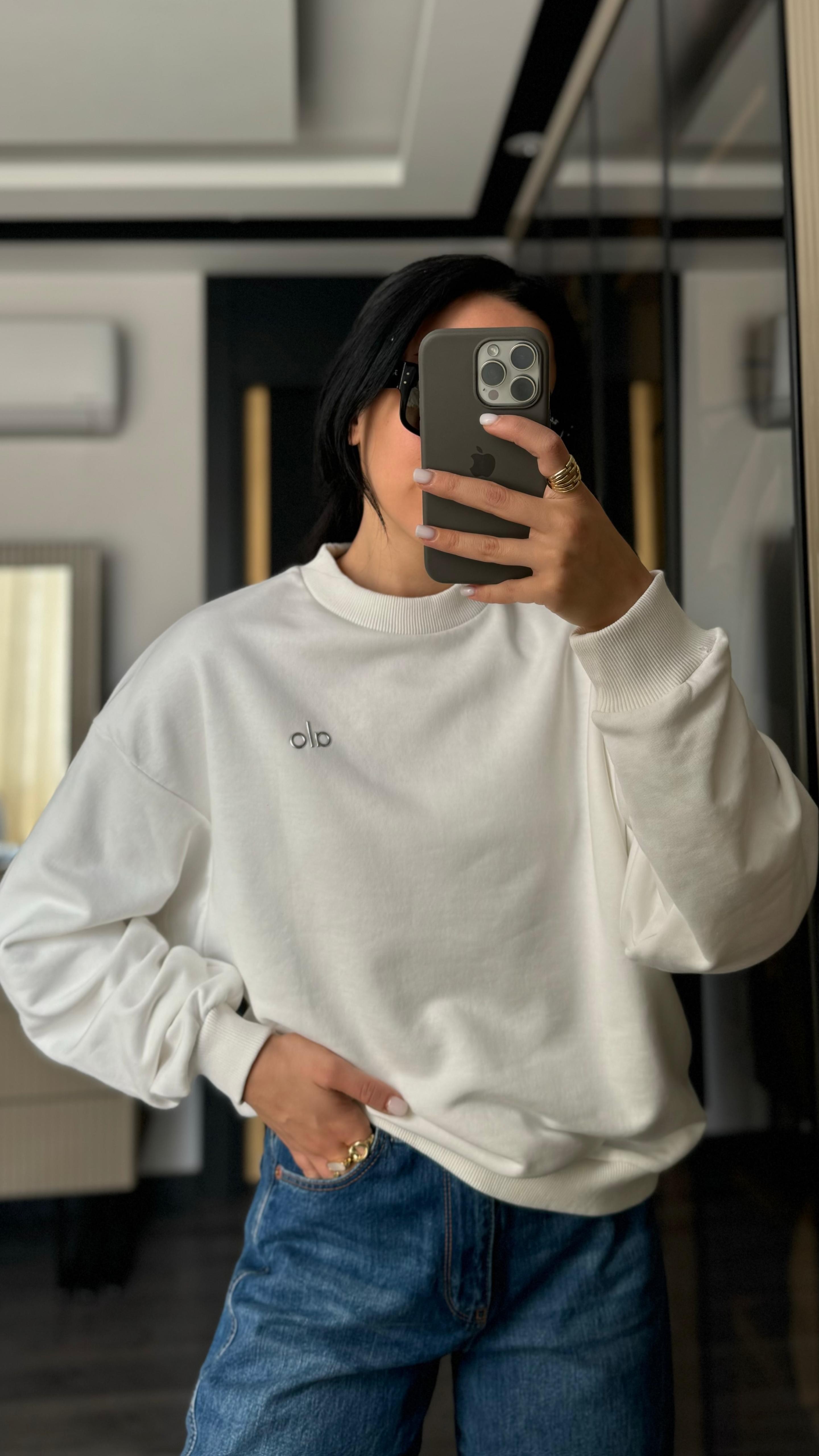 Orijinal Marka Etiketli Beyaz Sweatshirt
