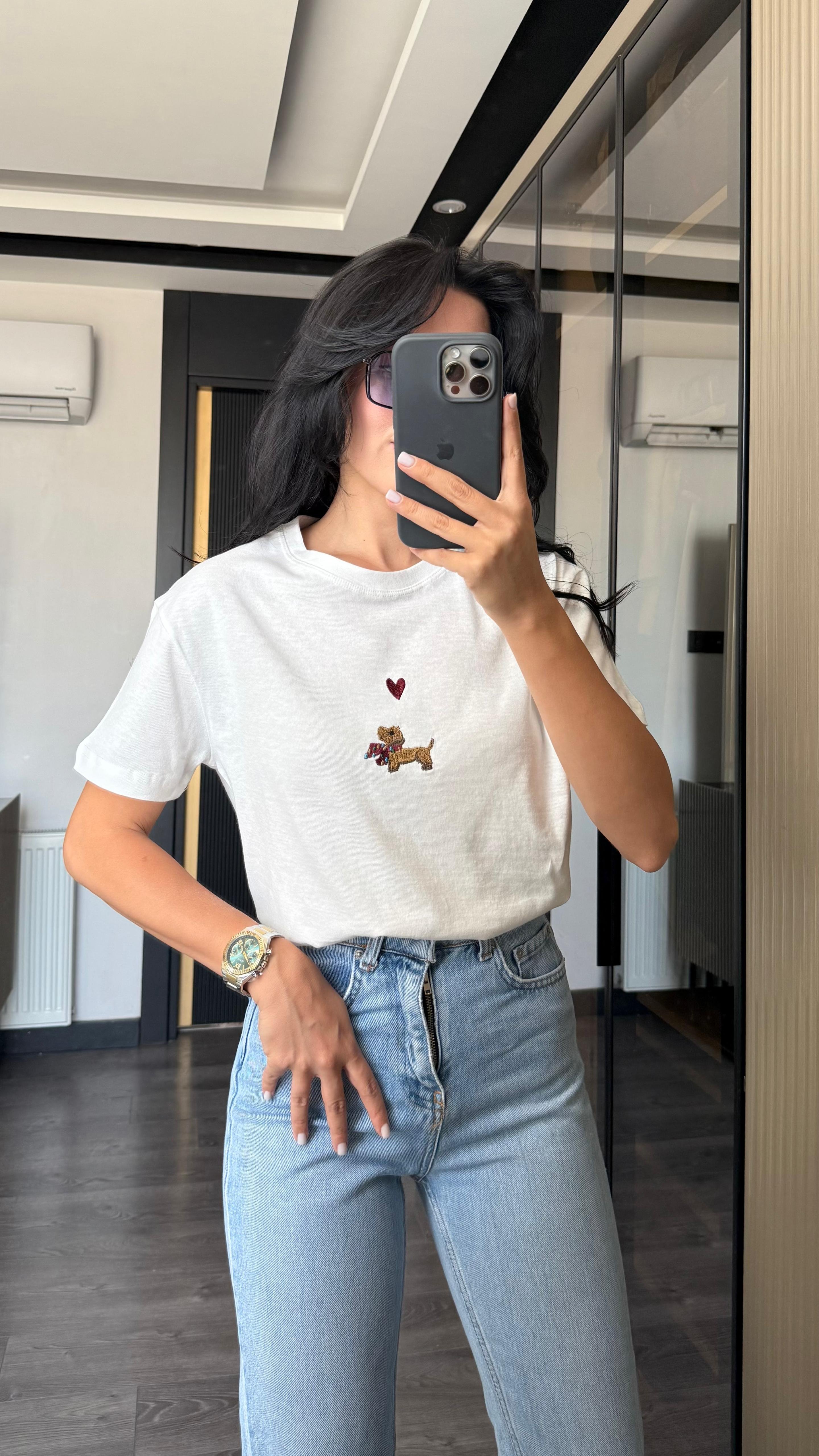 Nakış Detaylı Tshirt
