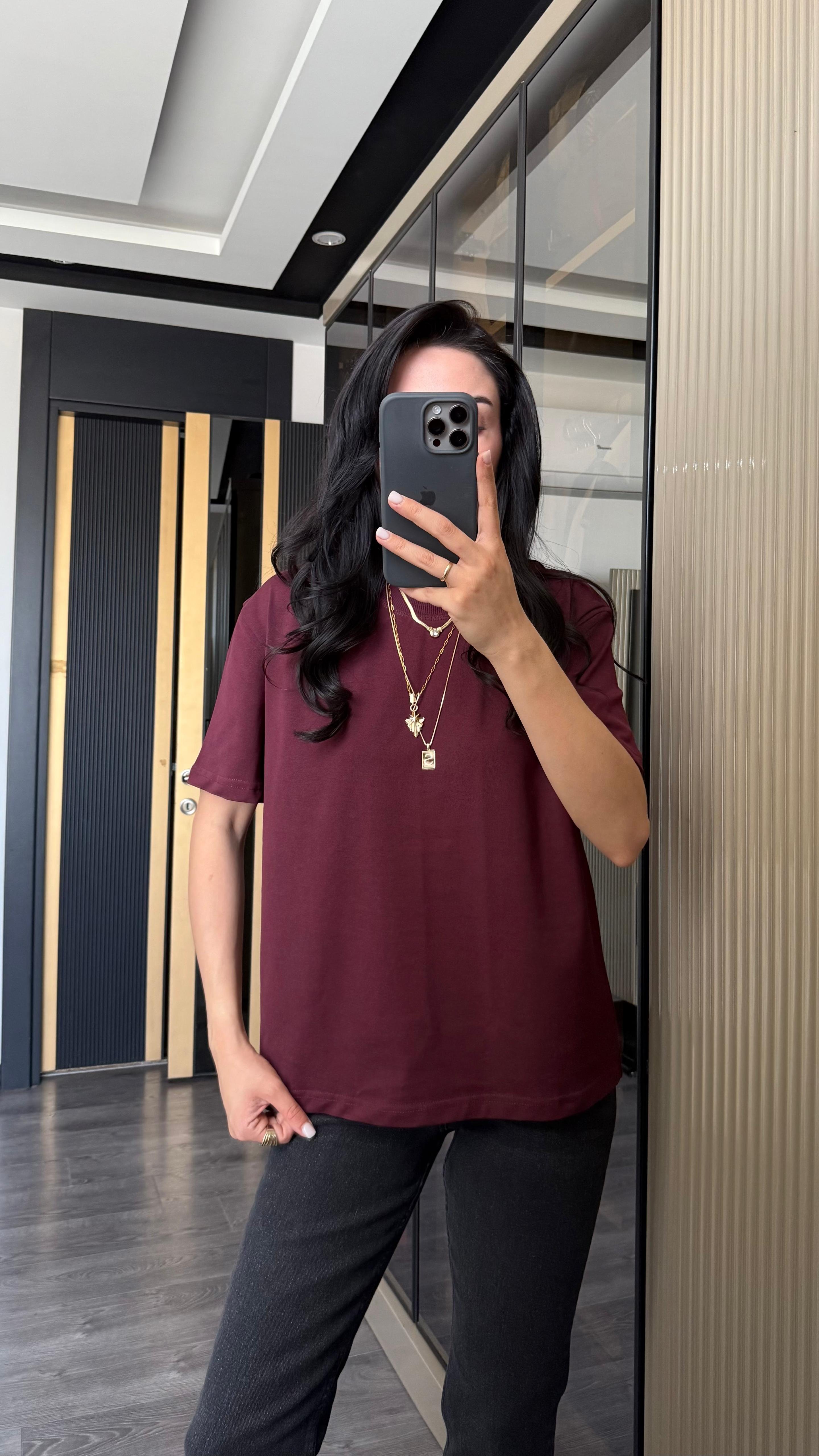 Dekoratif Yaka Bisiklet Yaka Tshirt