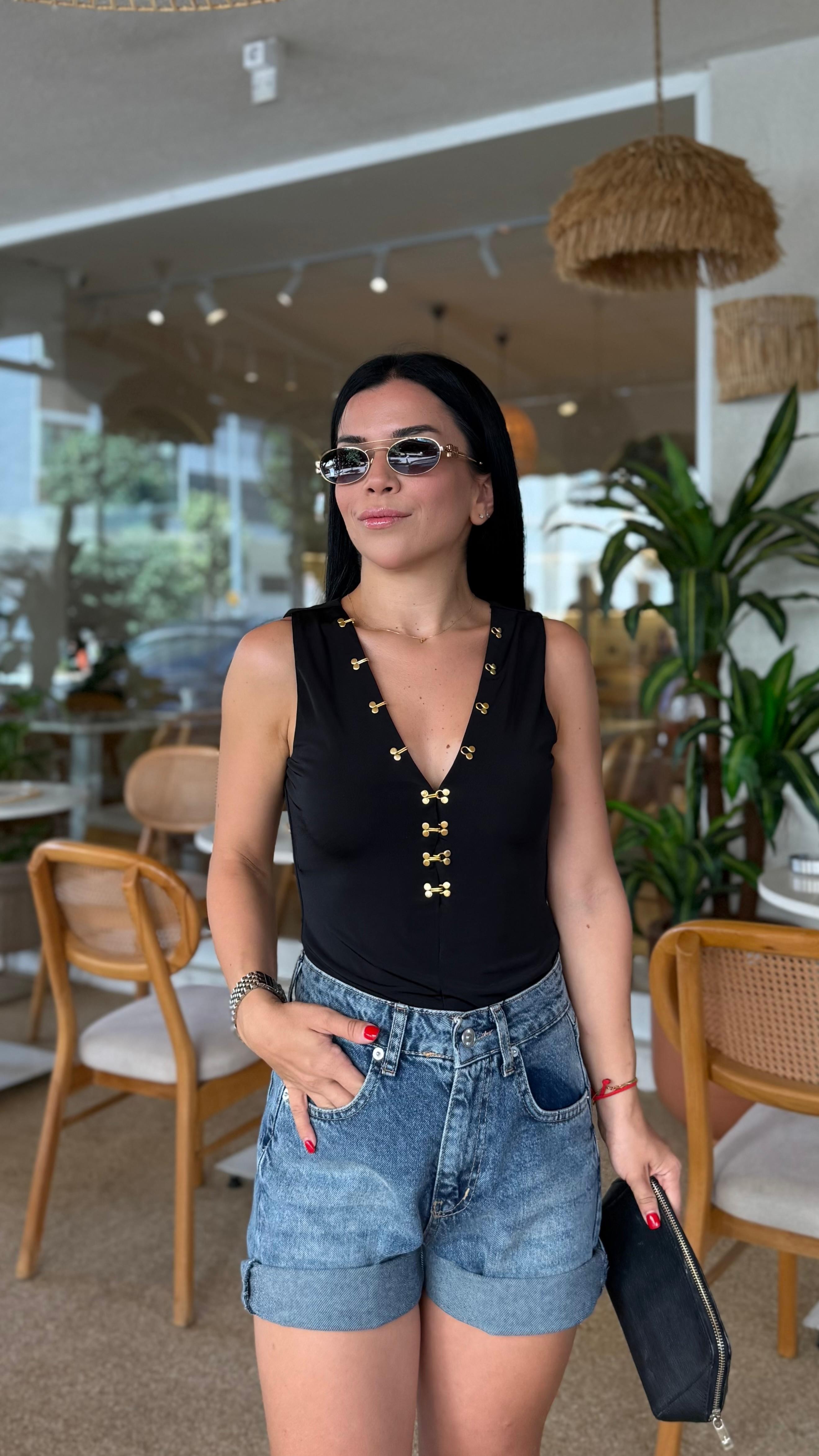 Kanca Detaylı Bluz