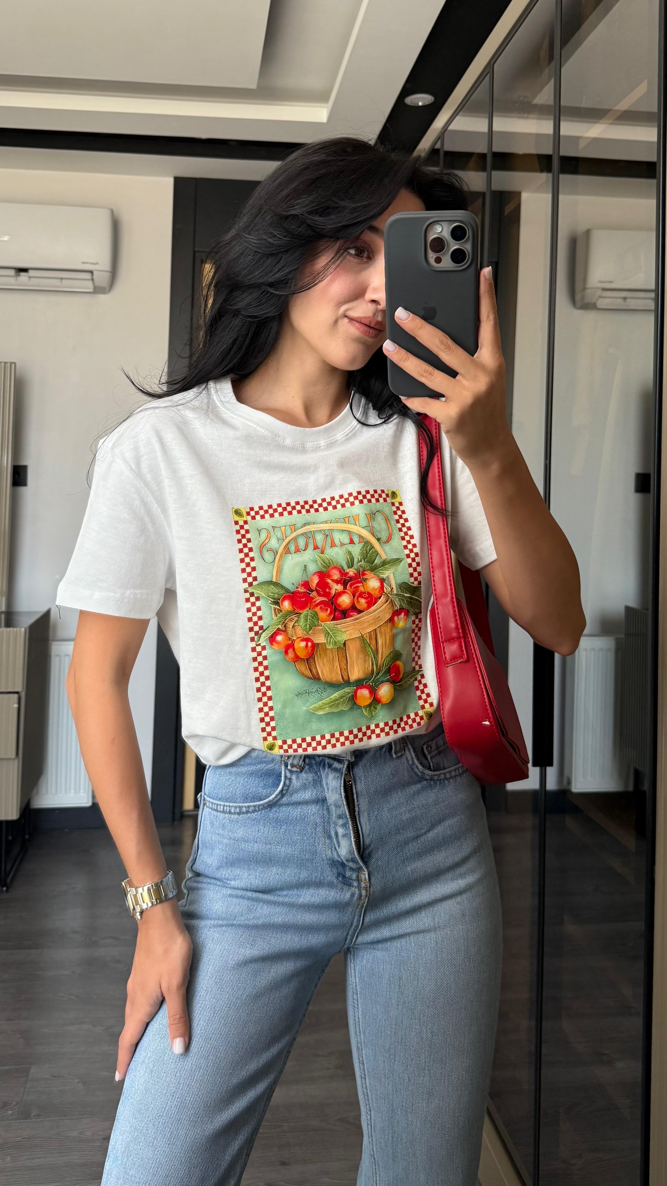 Cherries Baskılı Tshirt