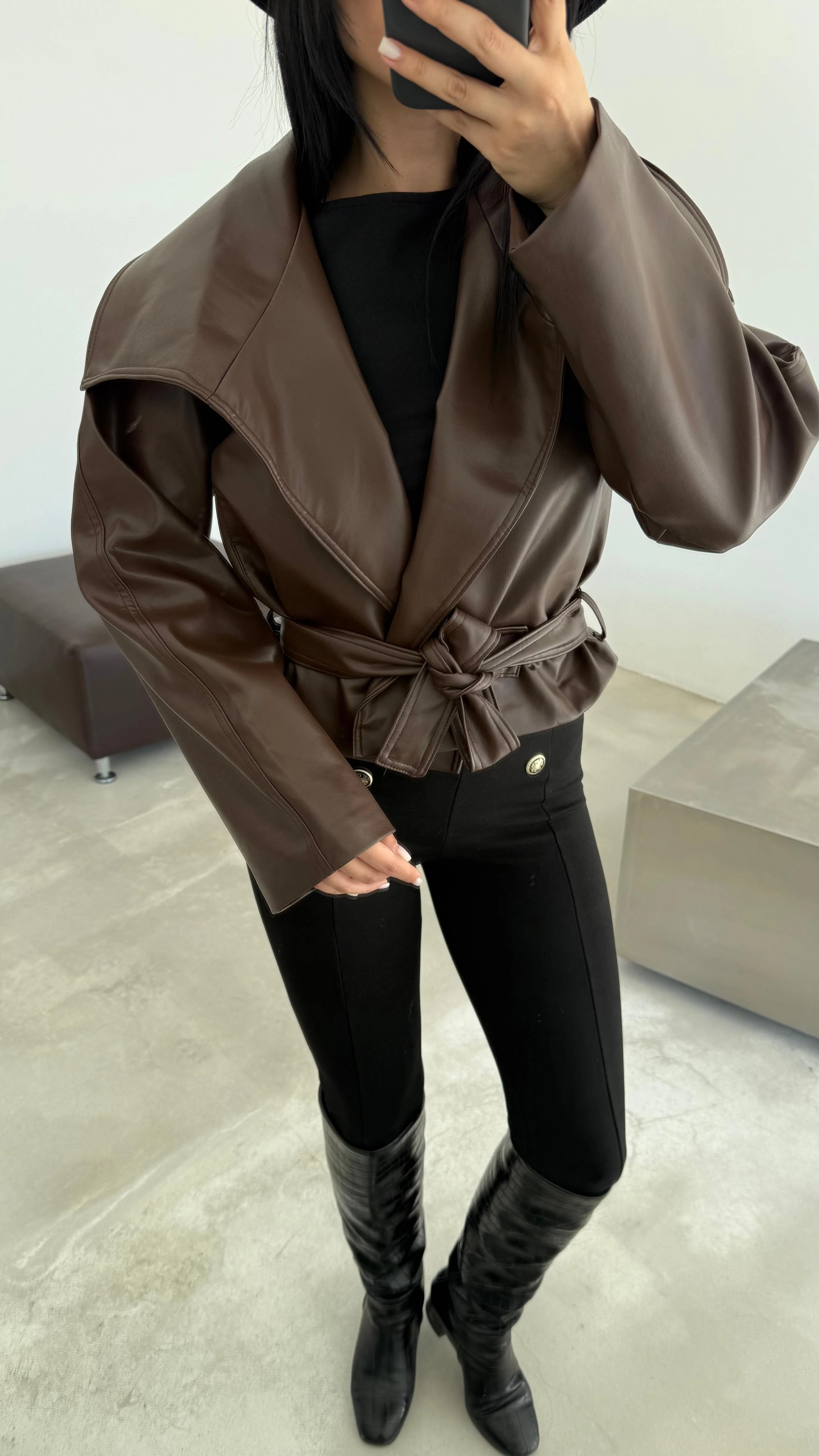 Reglan Kol Deri Ceket