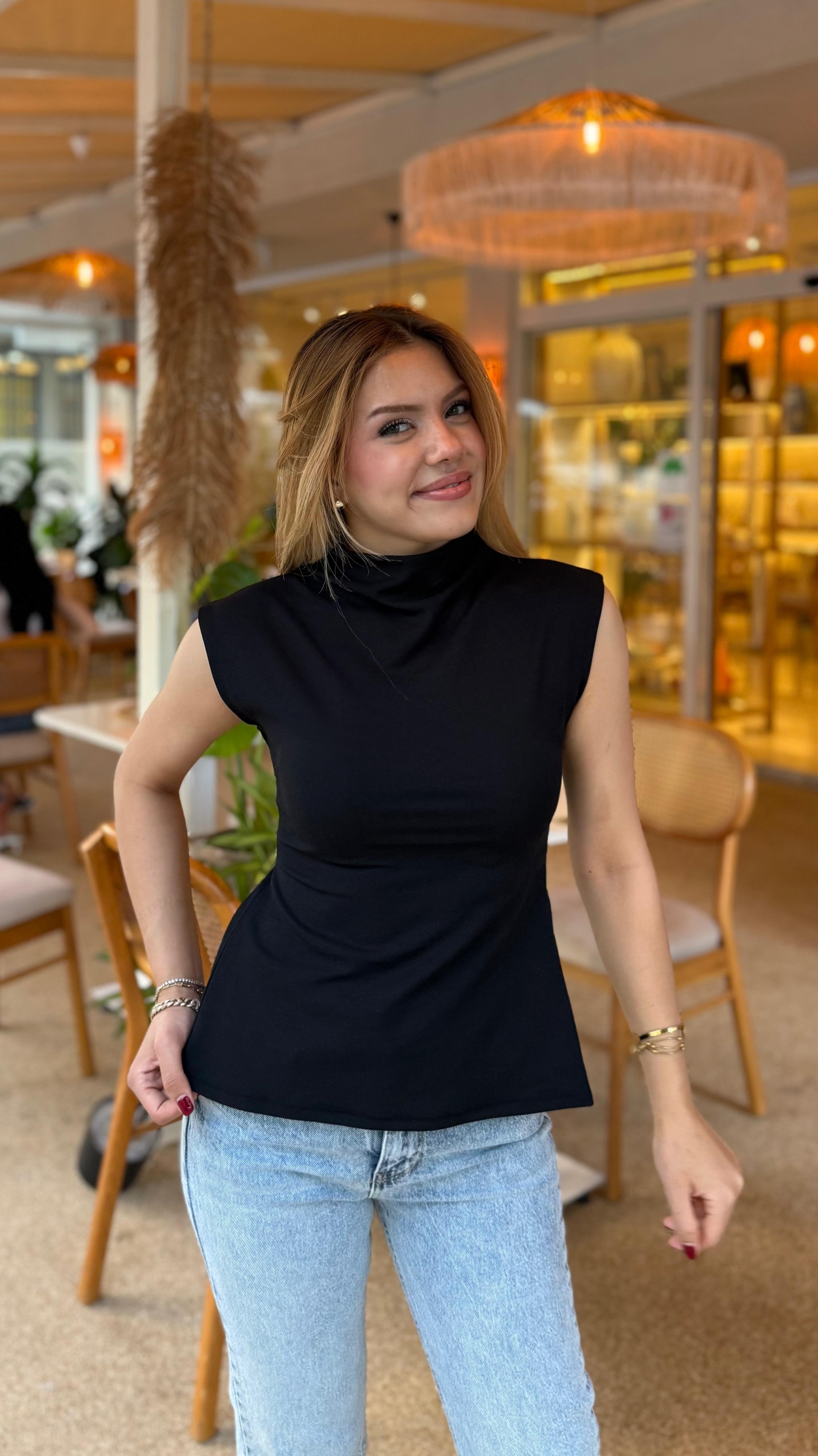 Sırt Dekolteli Bluz