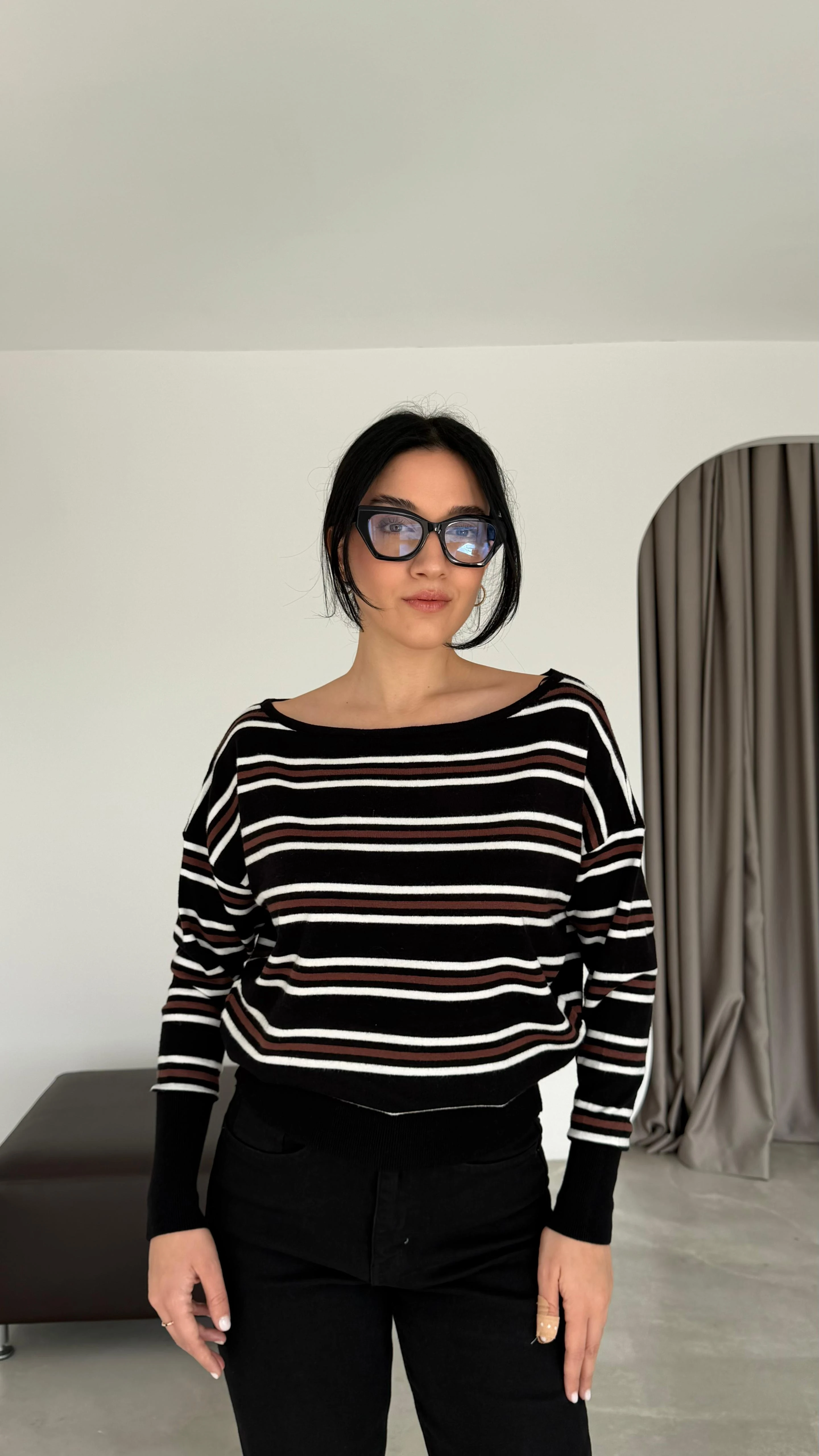 Tek Omzu Açık Çizgili Kazak(VNT251185) - Siyah