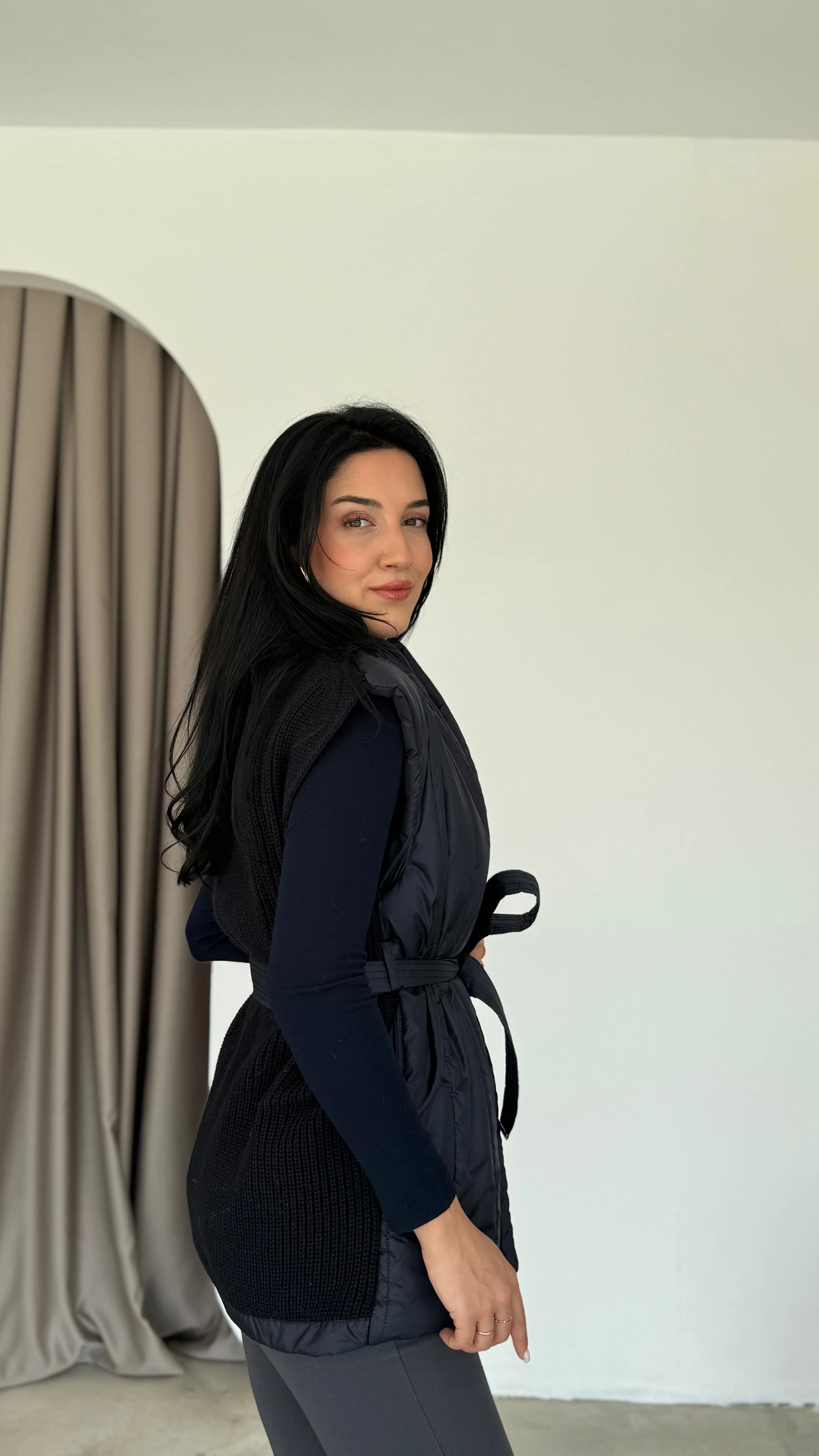 Arkası Triko Detaylı Kuşaklı Yelek (VNT42)