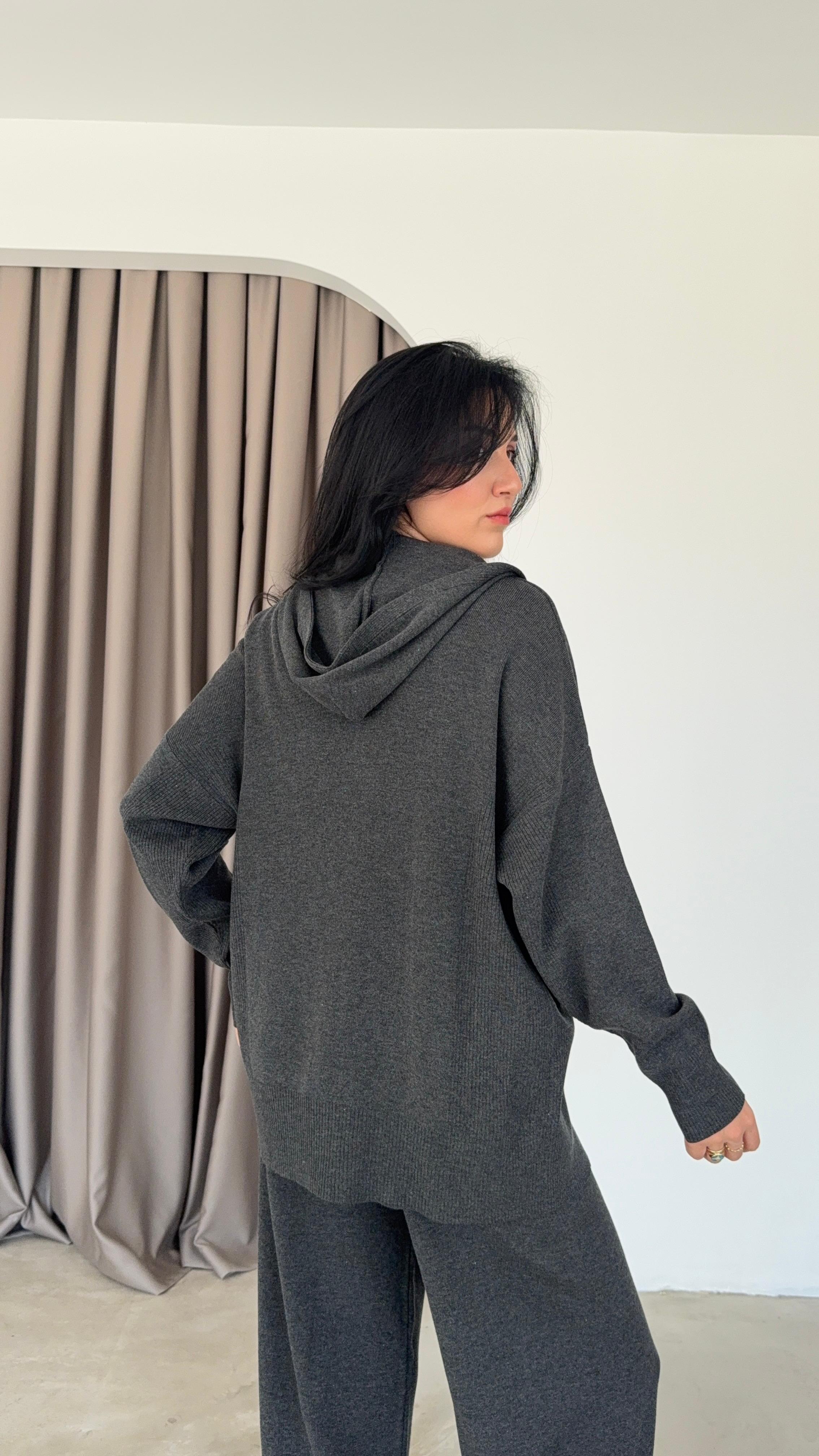 Kapüşonlu Triko Takım