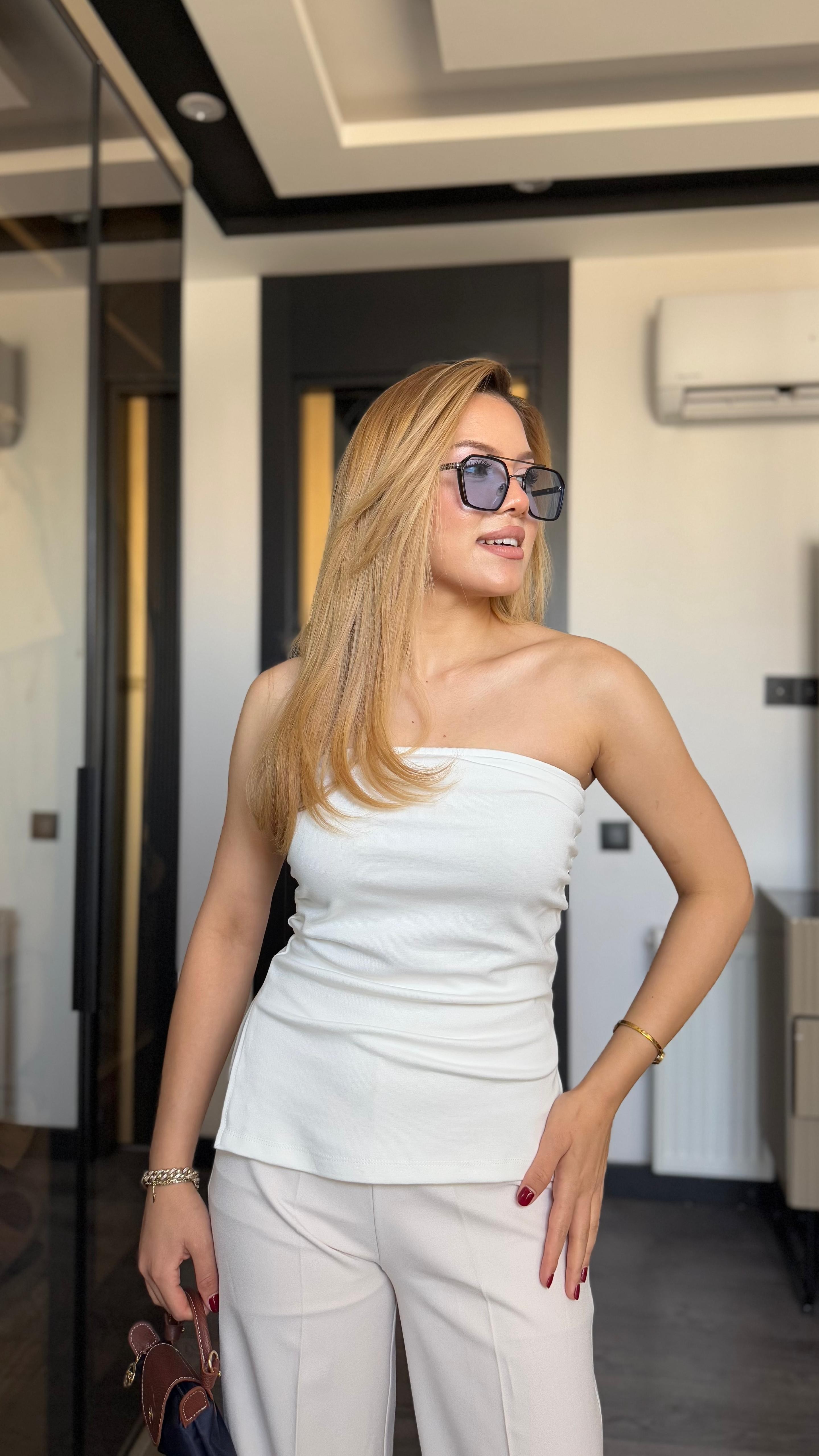 Yanı Yırtmaç Detaylı Drapeli Straplez