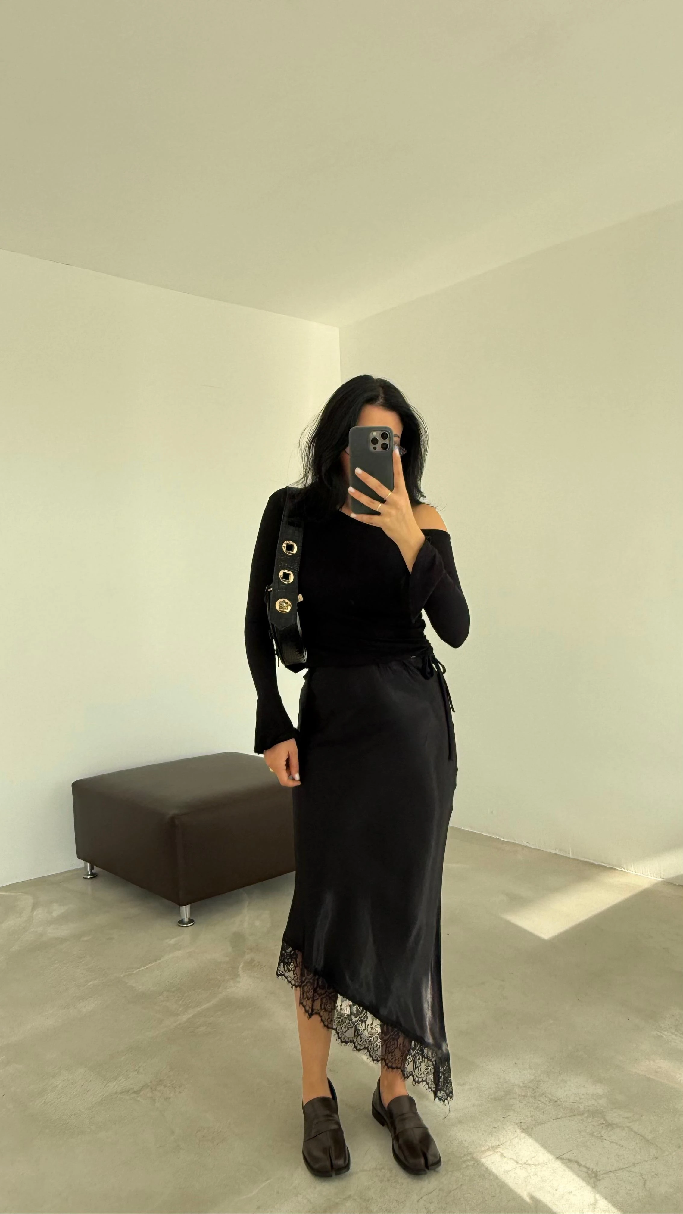 Dantel Parçalı Saten Etek (VNT251107)