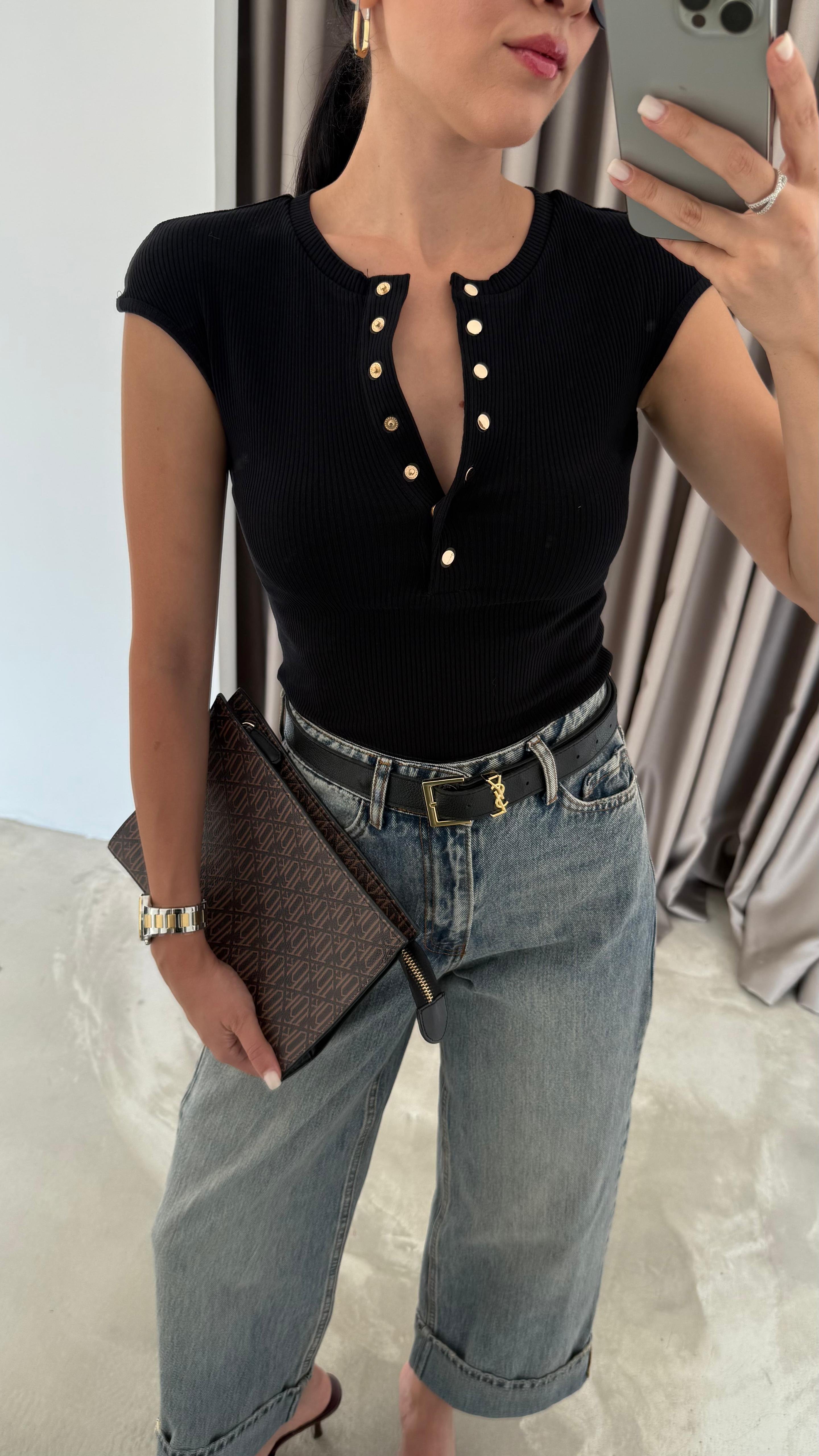 Düğme Detaylı Kısa Kollu Top (VNT31887)