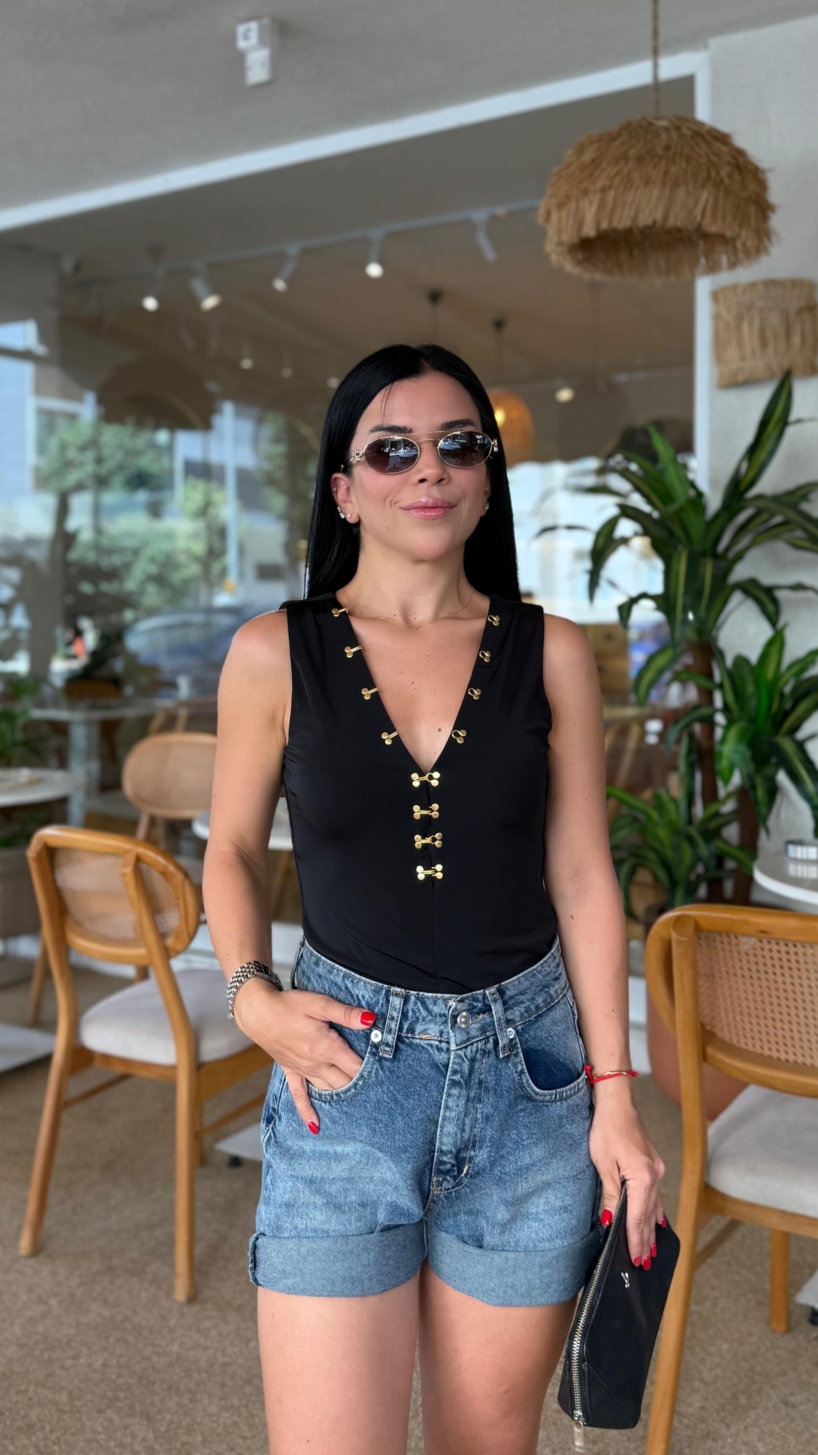 Kanca Detaylı Bluz