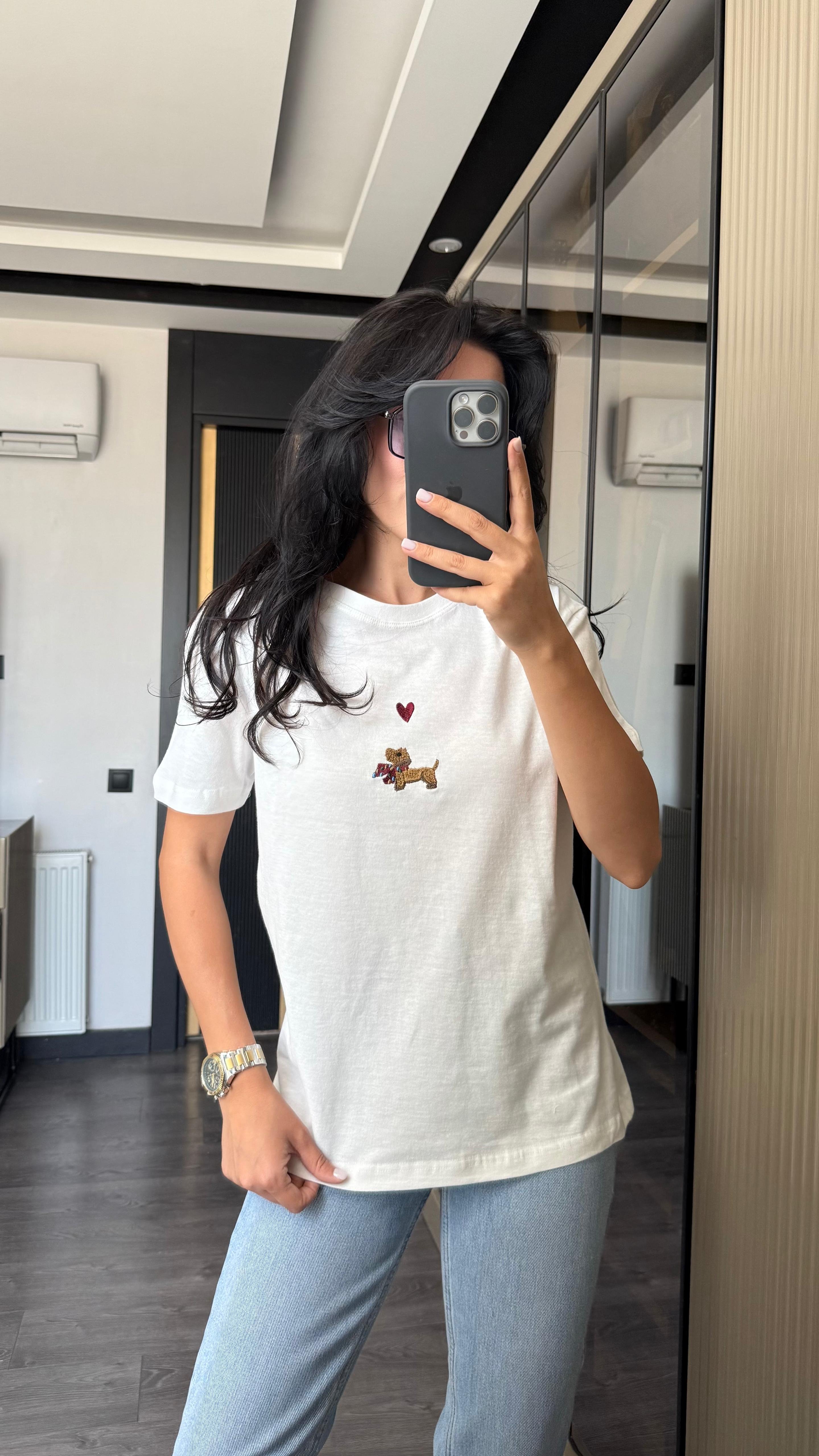 Nakış Detaylı Tshirt