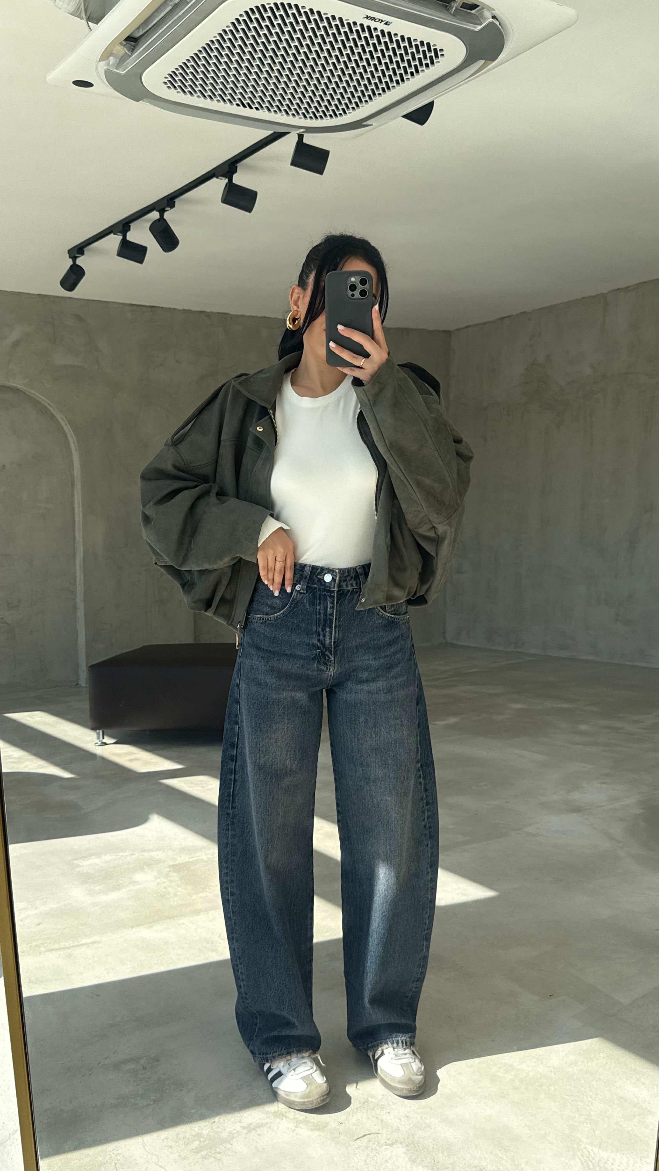 Barrel Fit Jean (VNT3601)