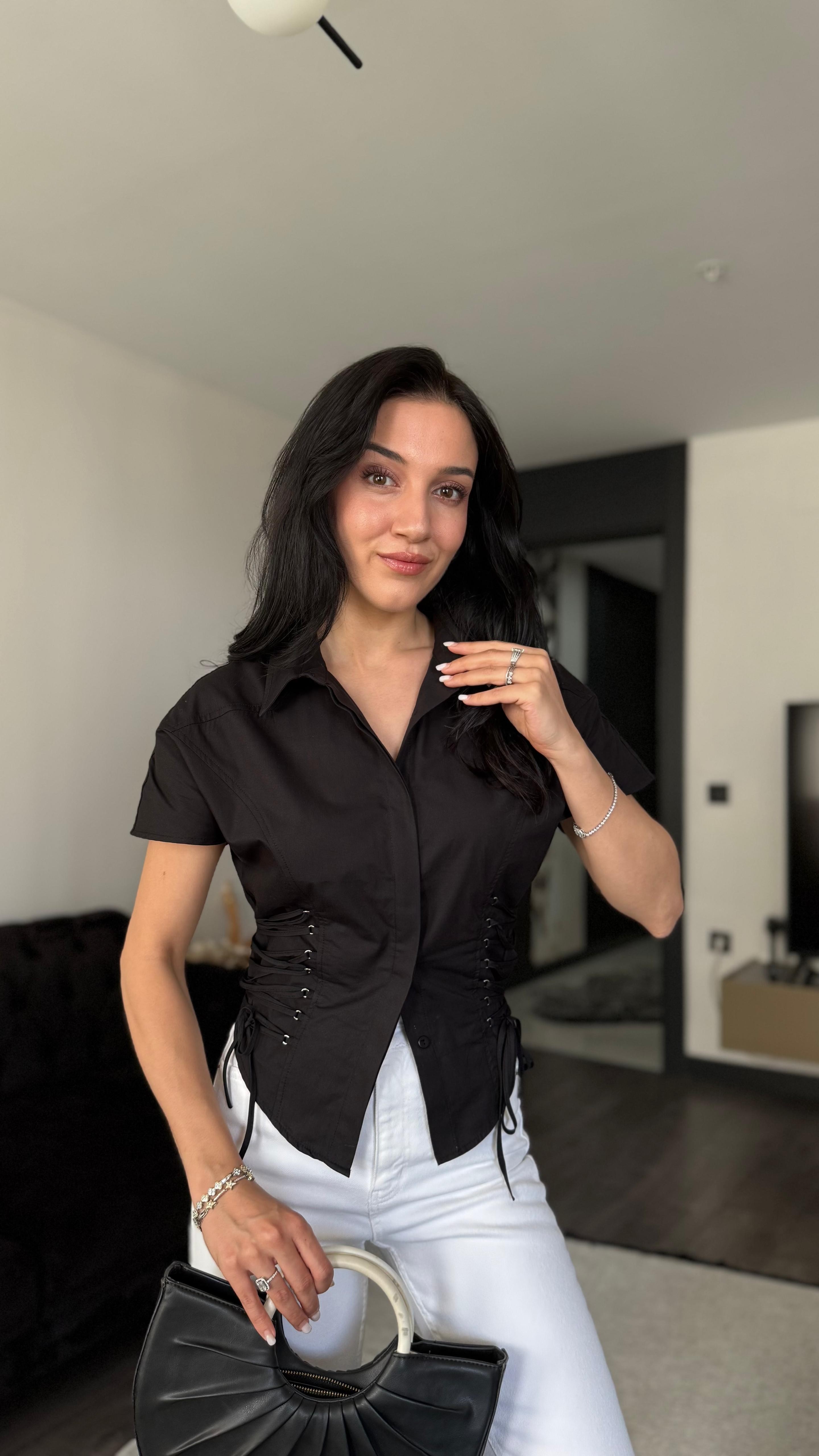 Yandan İp Detaylı Gömlek