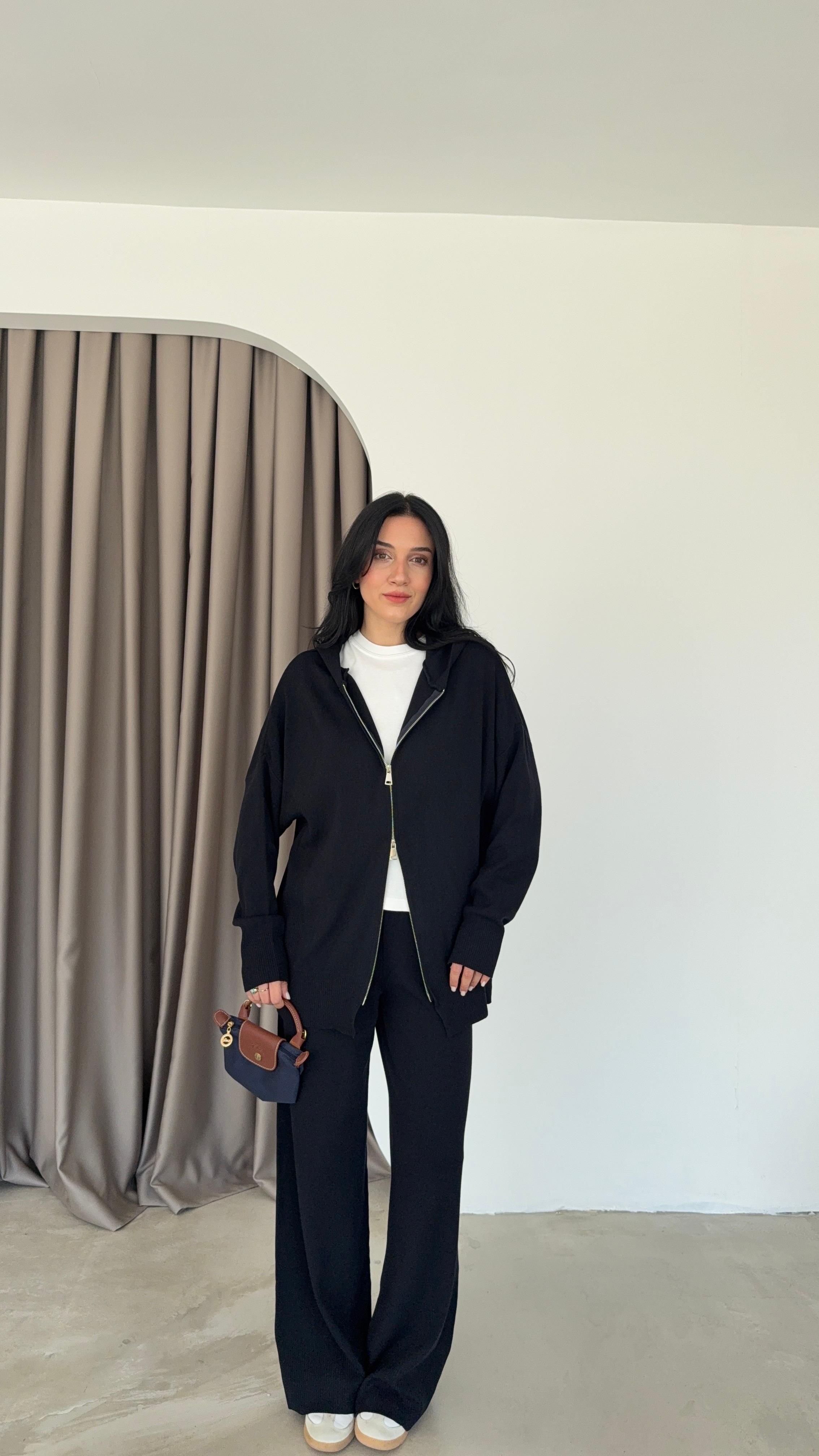 Kapüşonlu Triko Takım