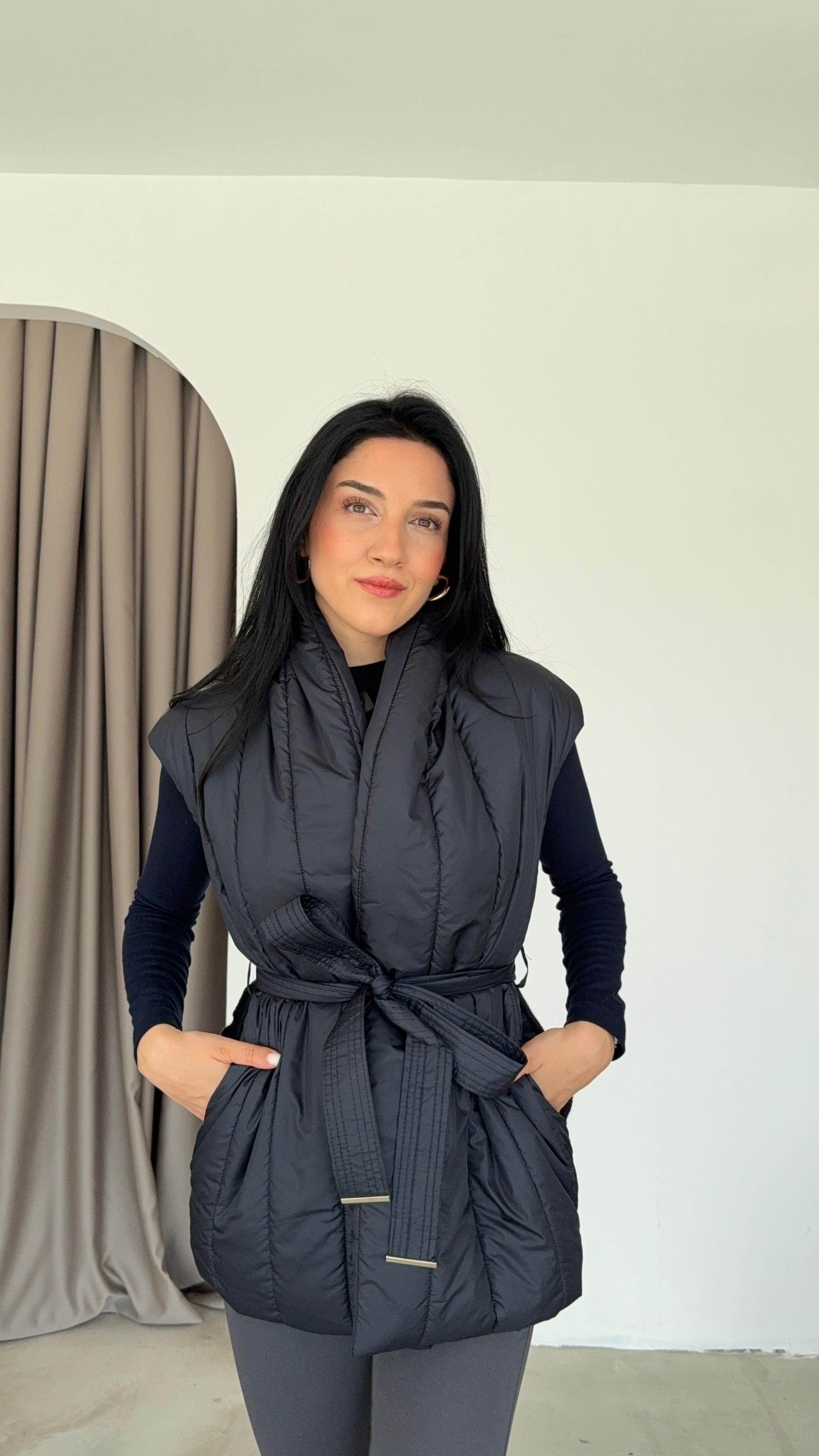 Arkası Triko Detaylı Kuşaklı Yelek (VNT42)