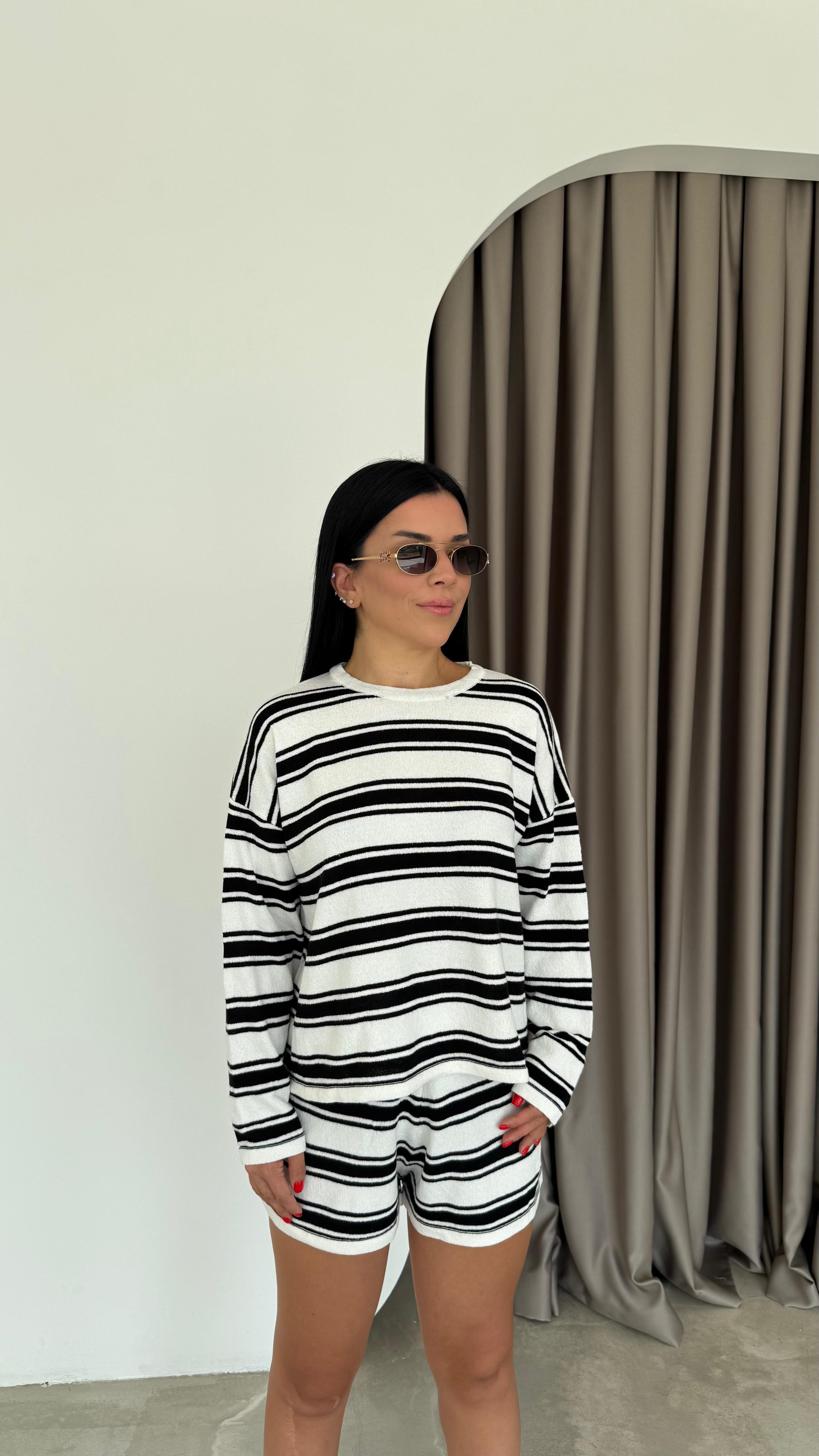 Çizgili Şort Bluz Takım (VNT231015)