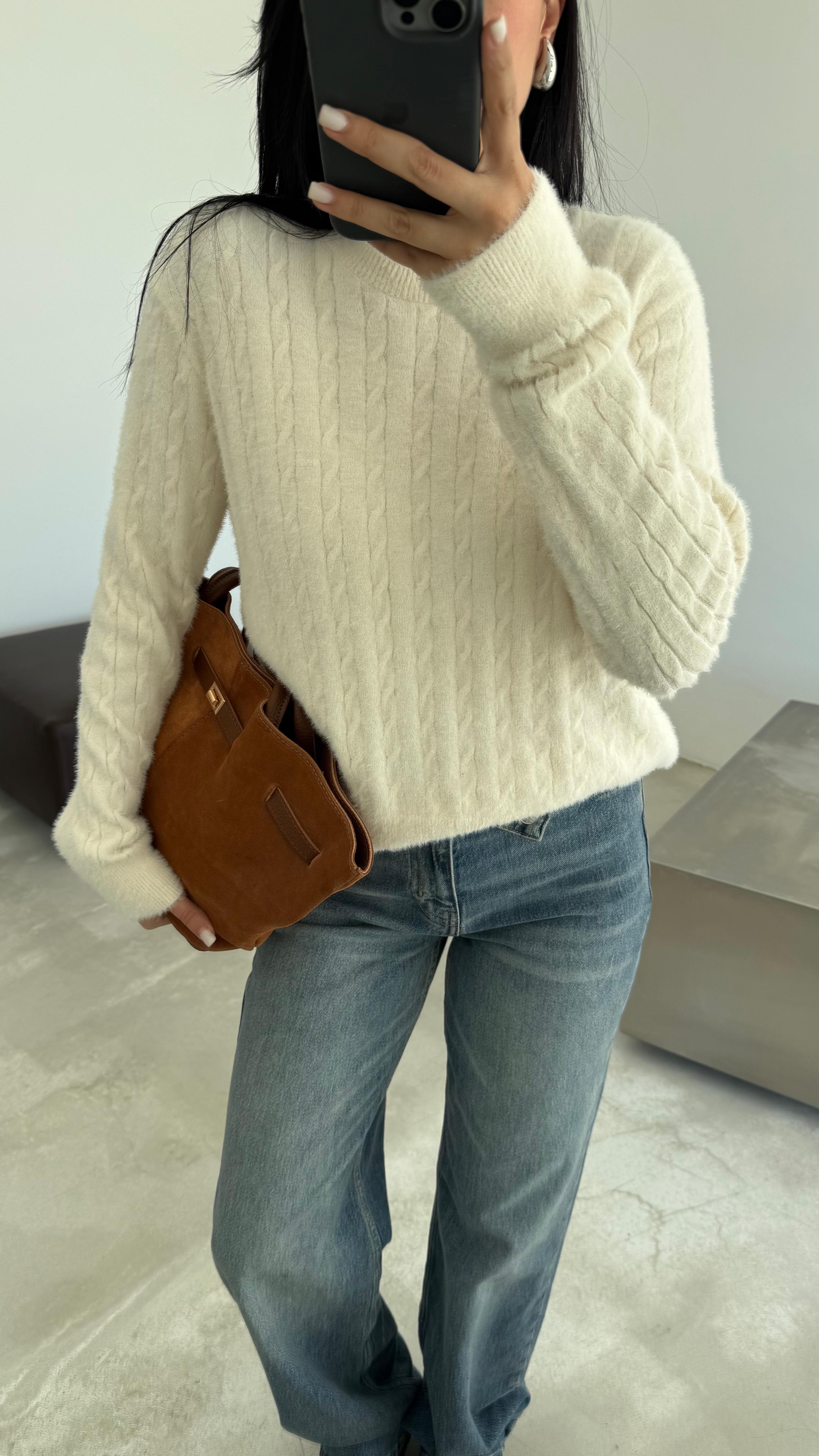 Yumuşak Dokulu Kazak (VNT241289)