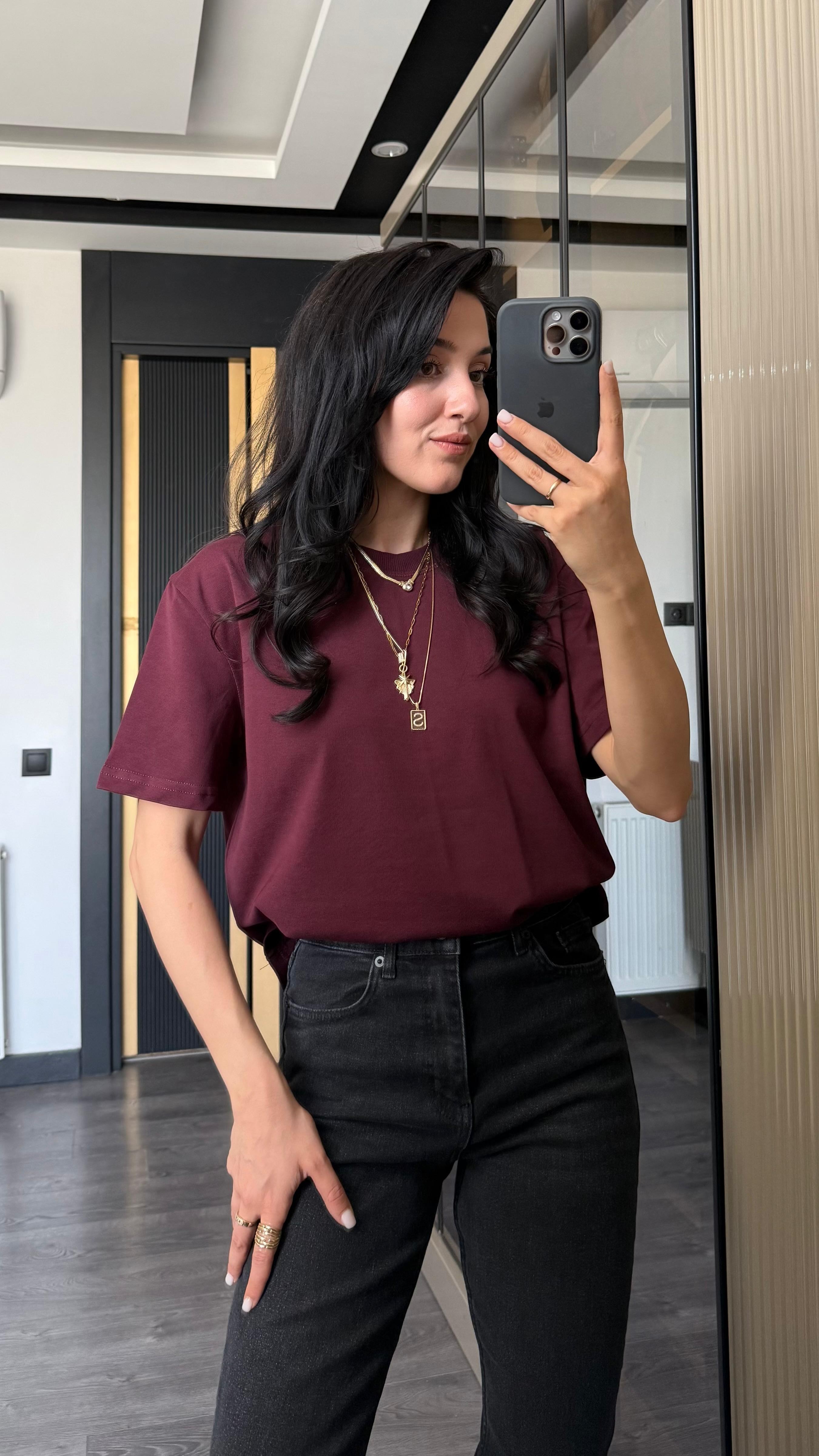 Dekoratif Yaka Bisiklet Yaka Tshirt