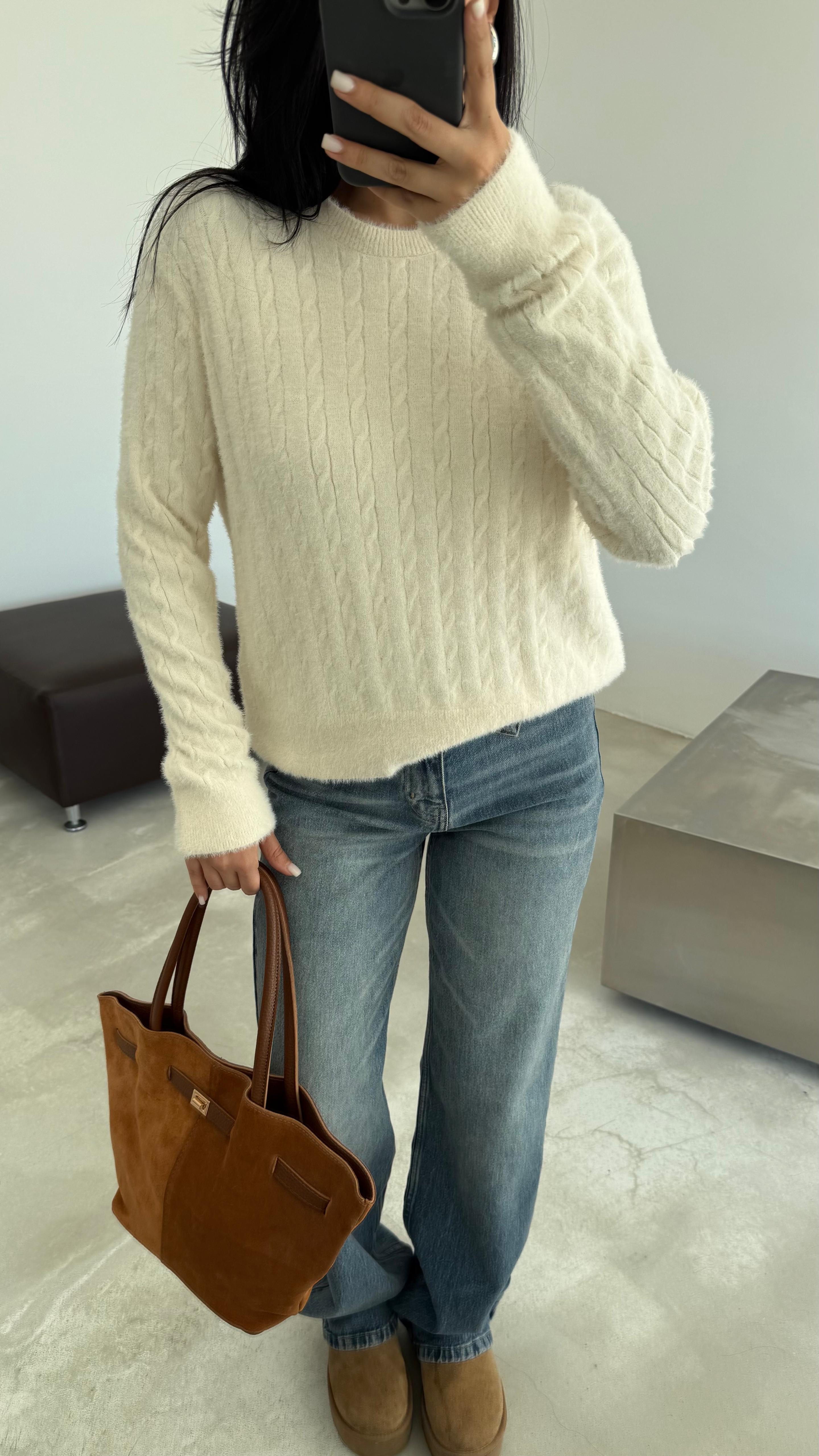 Yumuşak Dokulu Kazak (VNT241289)