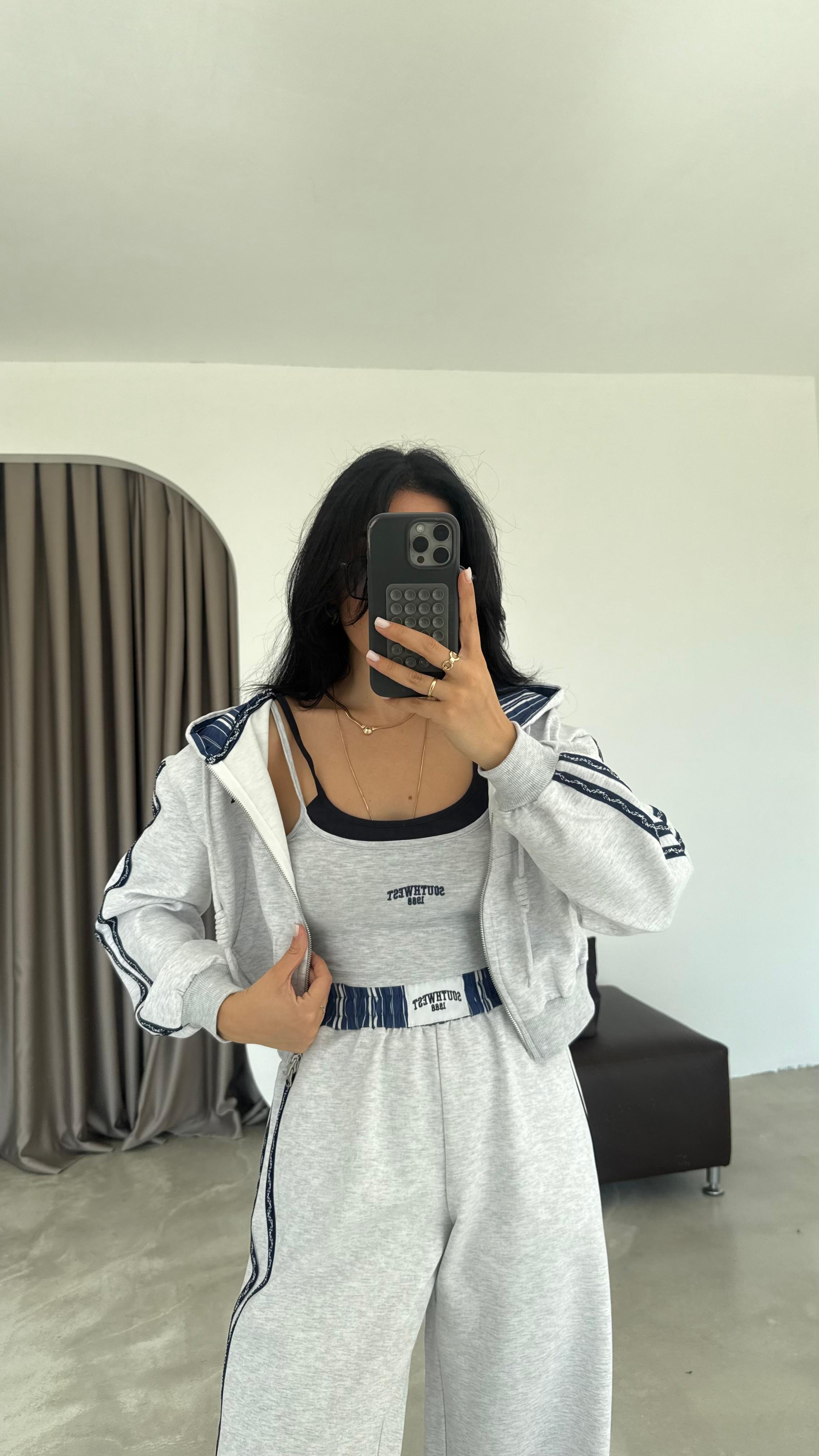 Nakış Detaylı Crop