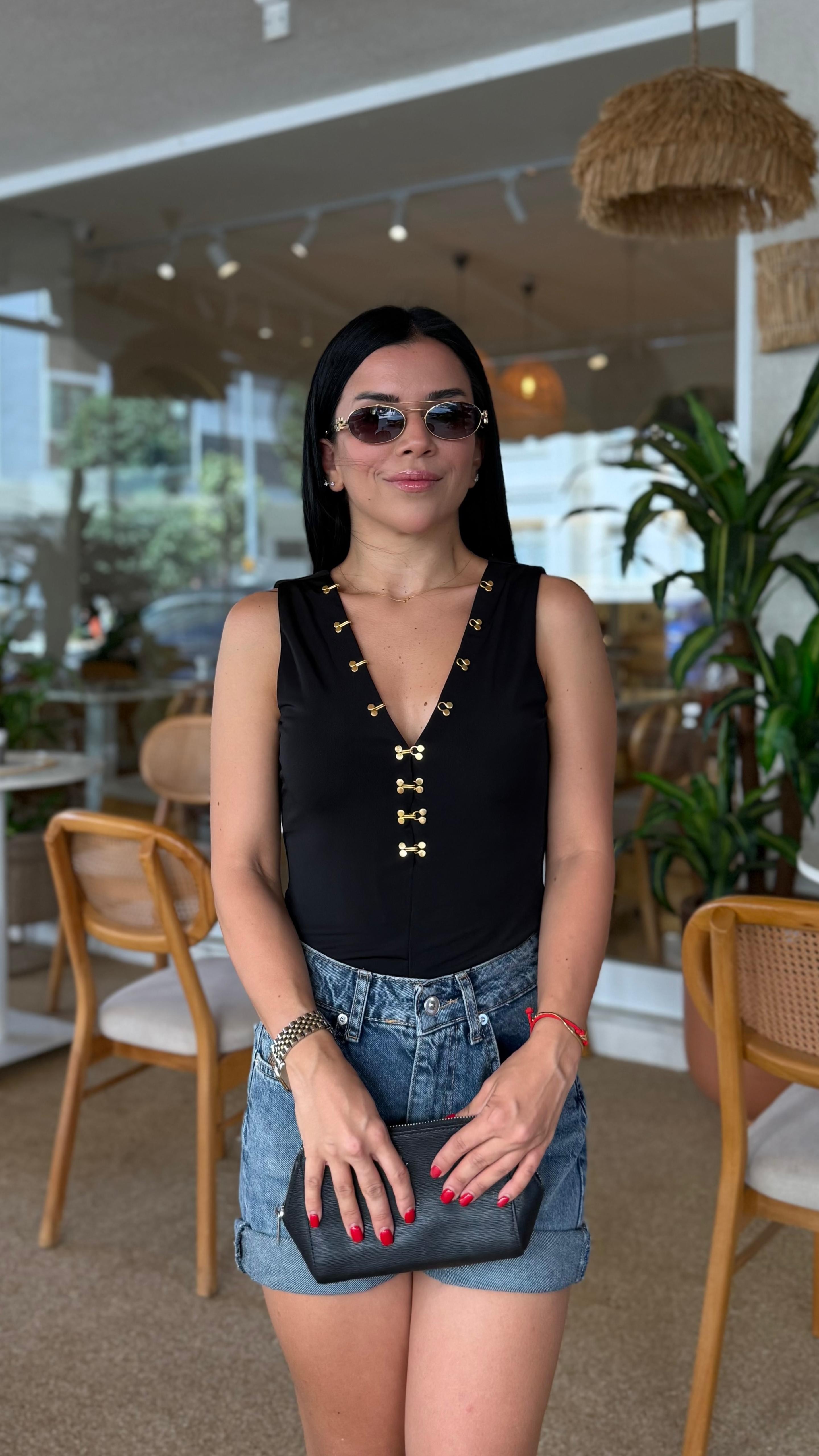 Kanca Detaylı Bluz