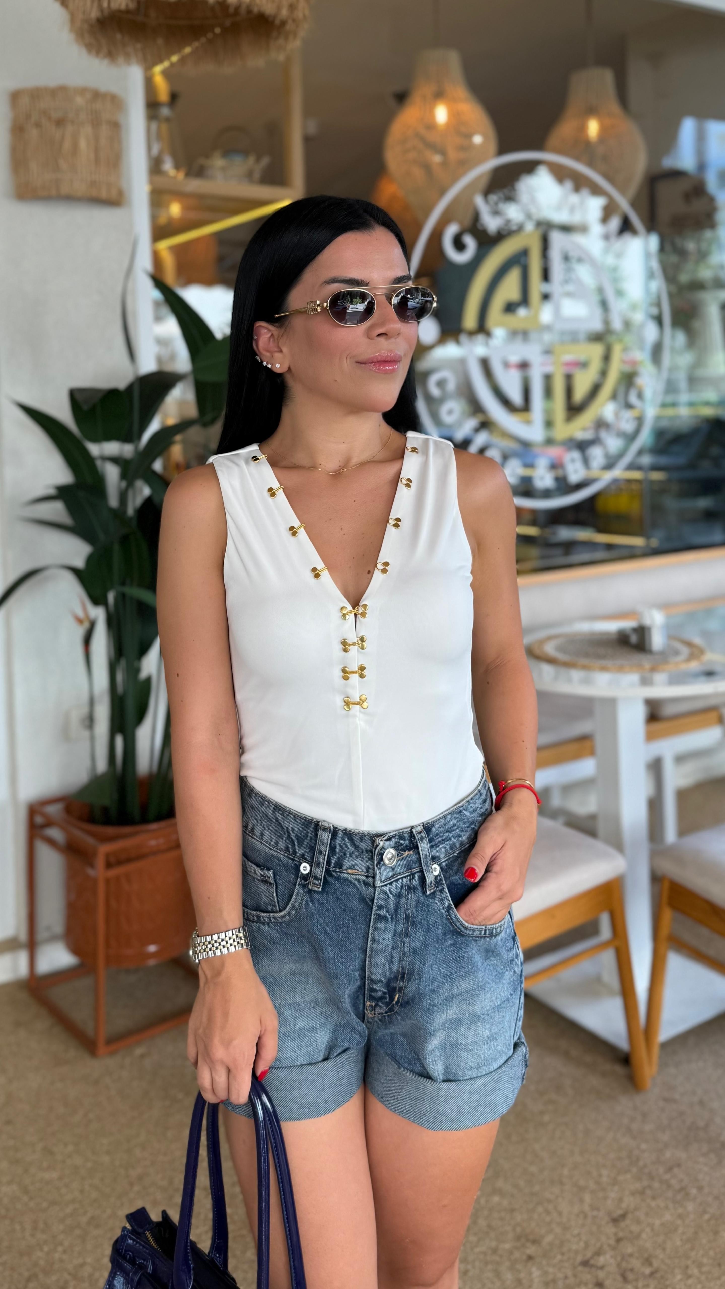 Kanca Detaylı Bluz