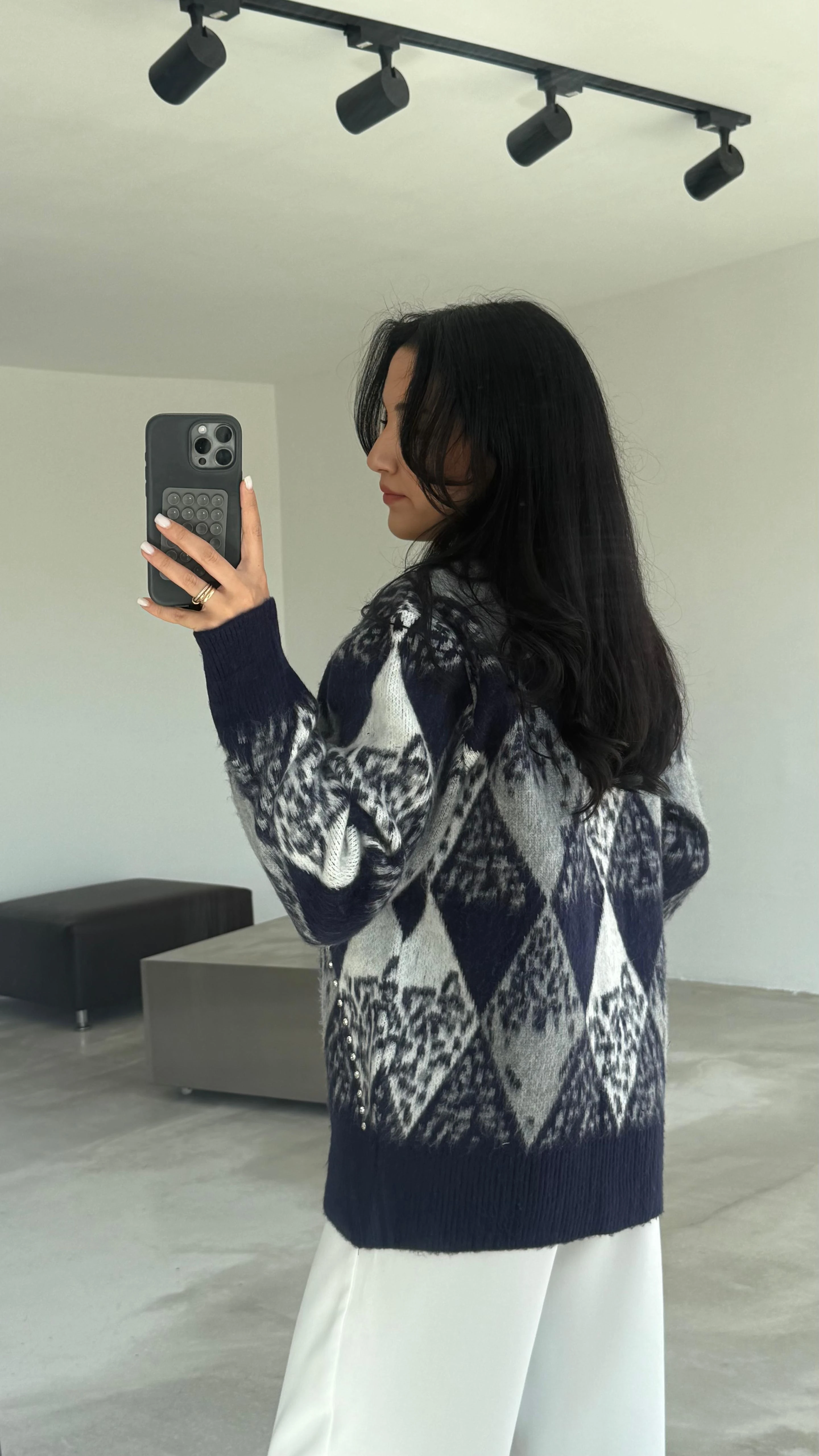 Taş Detaylı Baklava Desen Hırka (VNT0072)