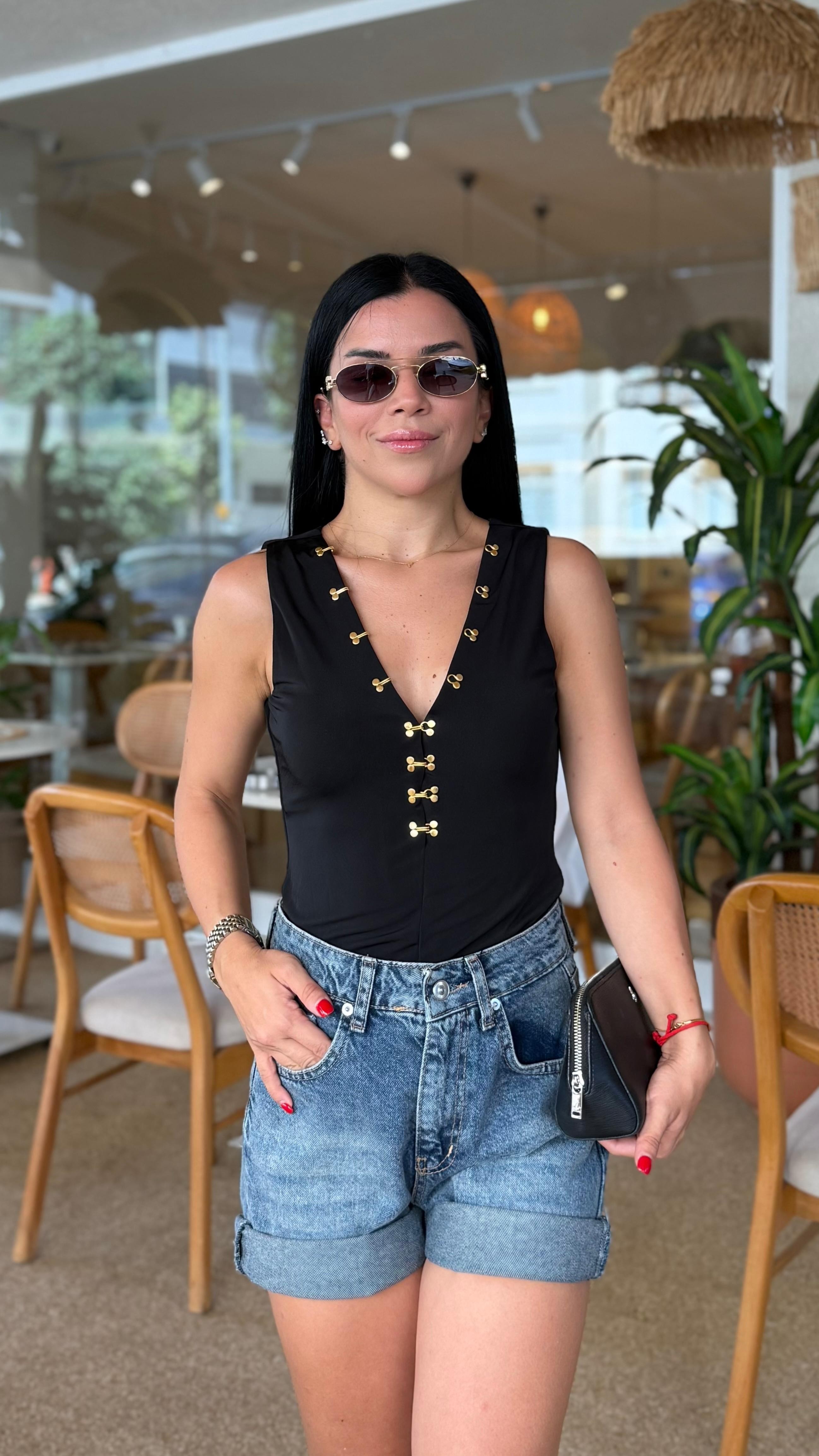 Kanca Detaylı Bluz