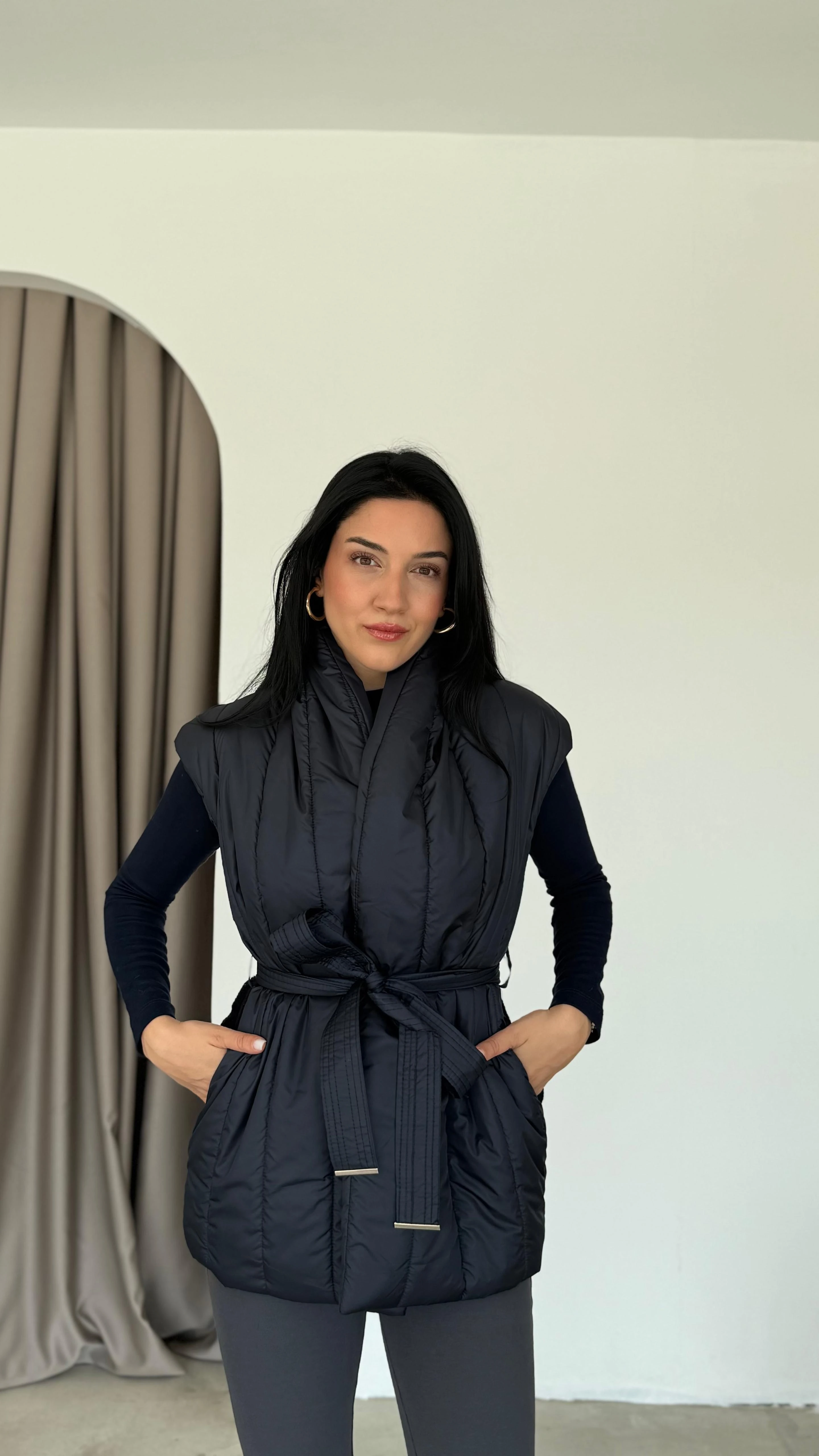 Arkası Triko Detaylı Kuşaklı Yelek (VNT42)