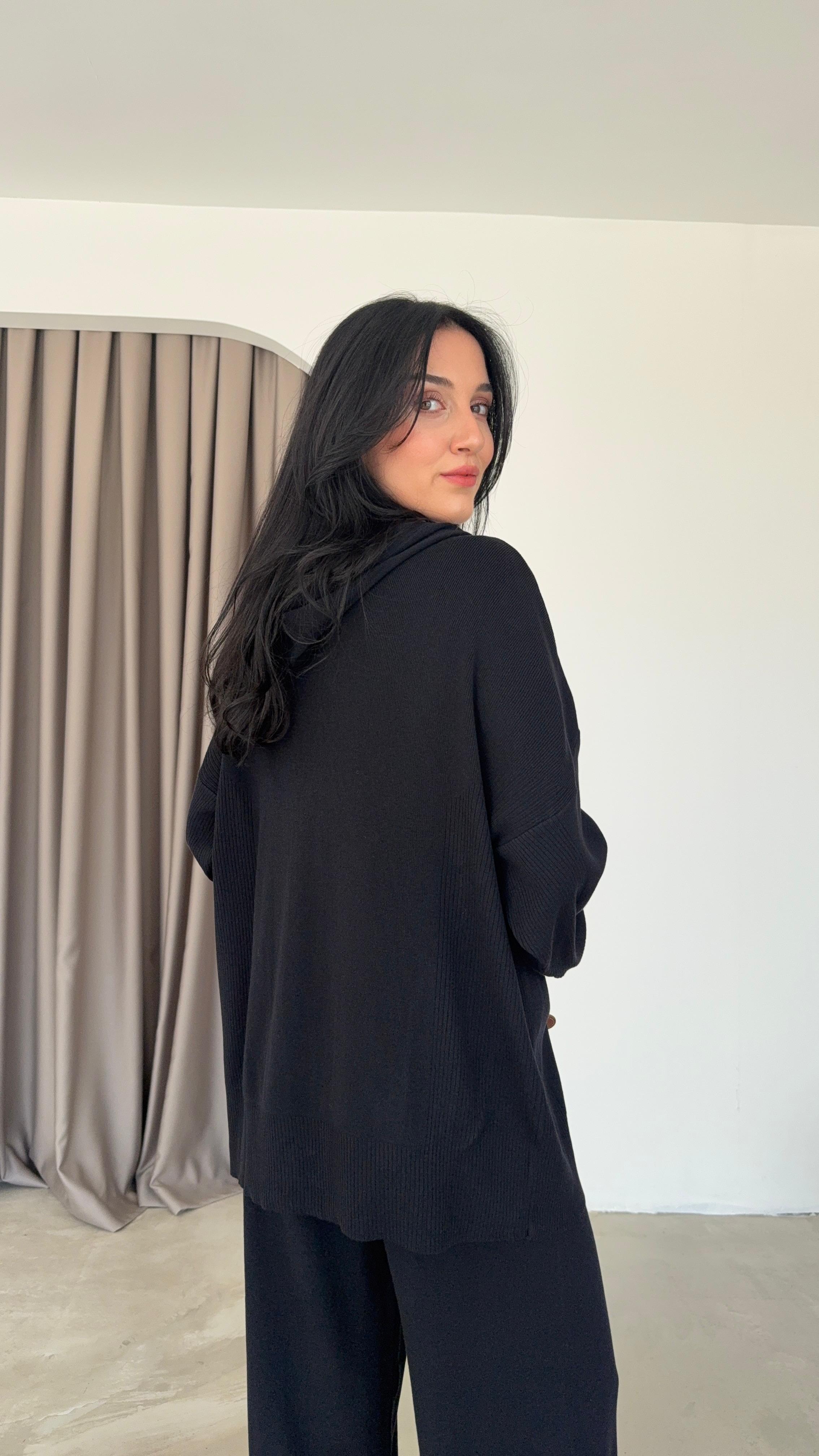 Kapüşonlu Triko Takım