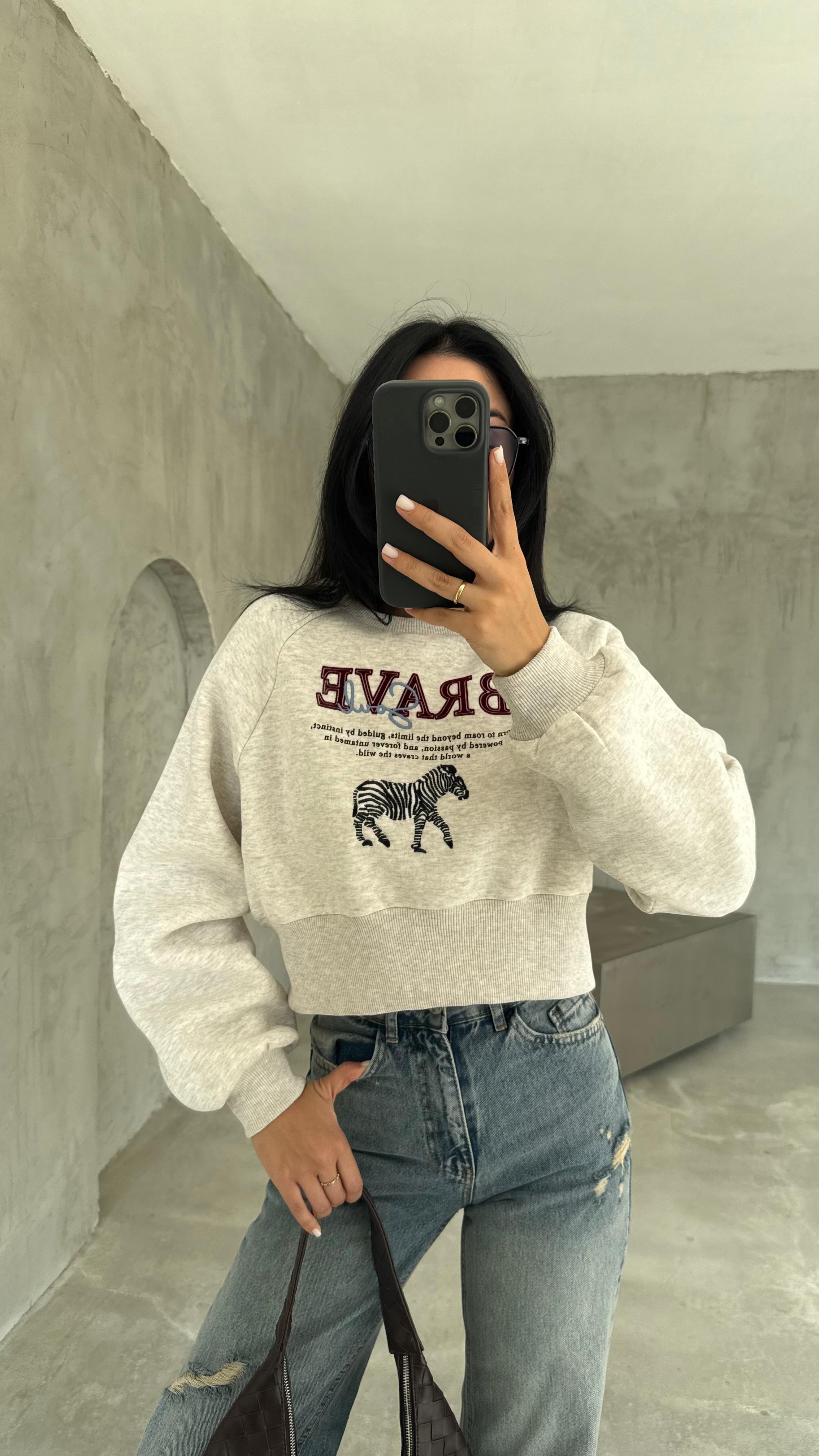 Zebra Nakışlı Sırtı Fermuarlı Sweatshirt (VNT01022)
