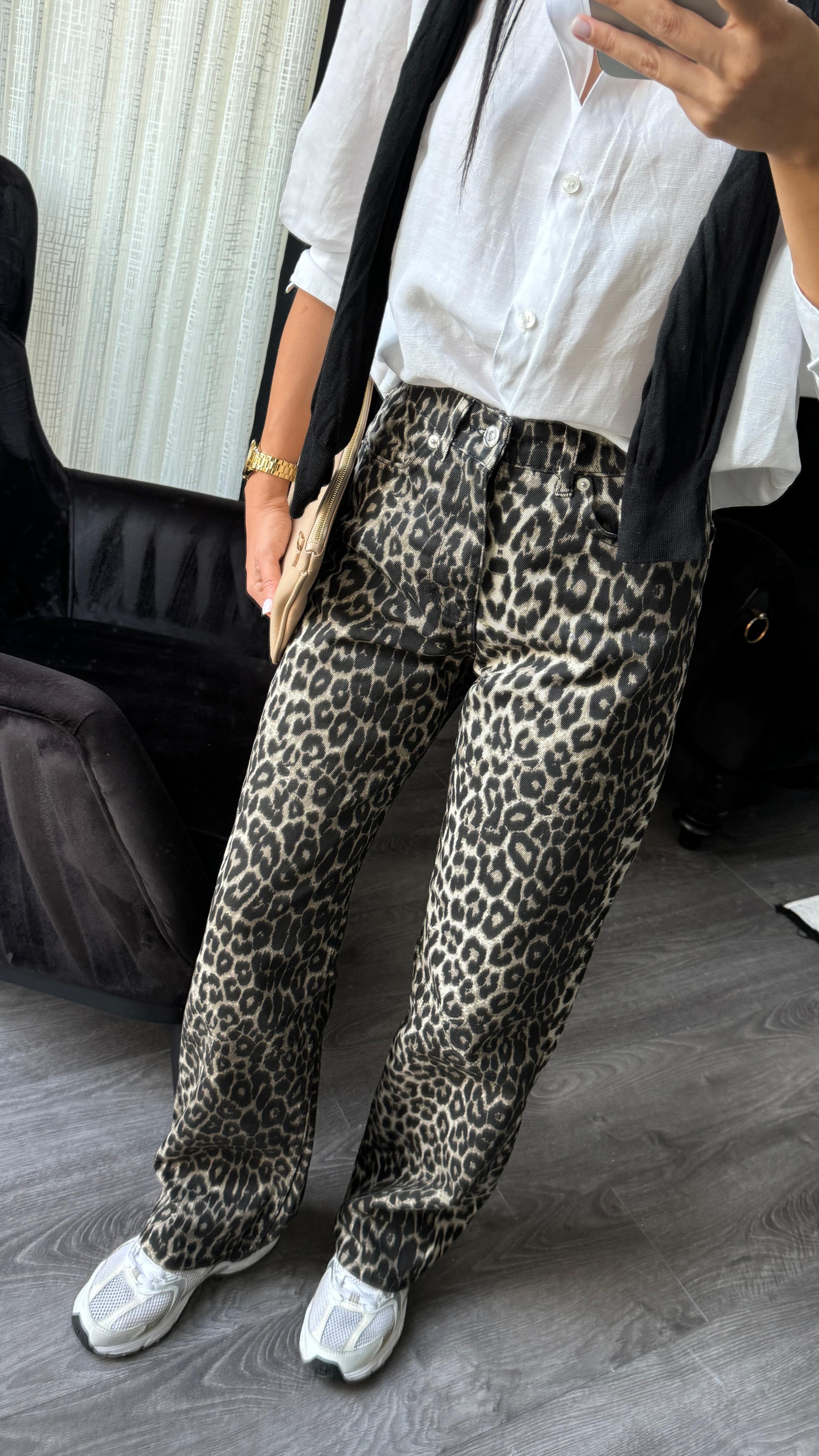 Leopar Jean 