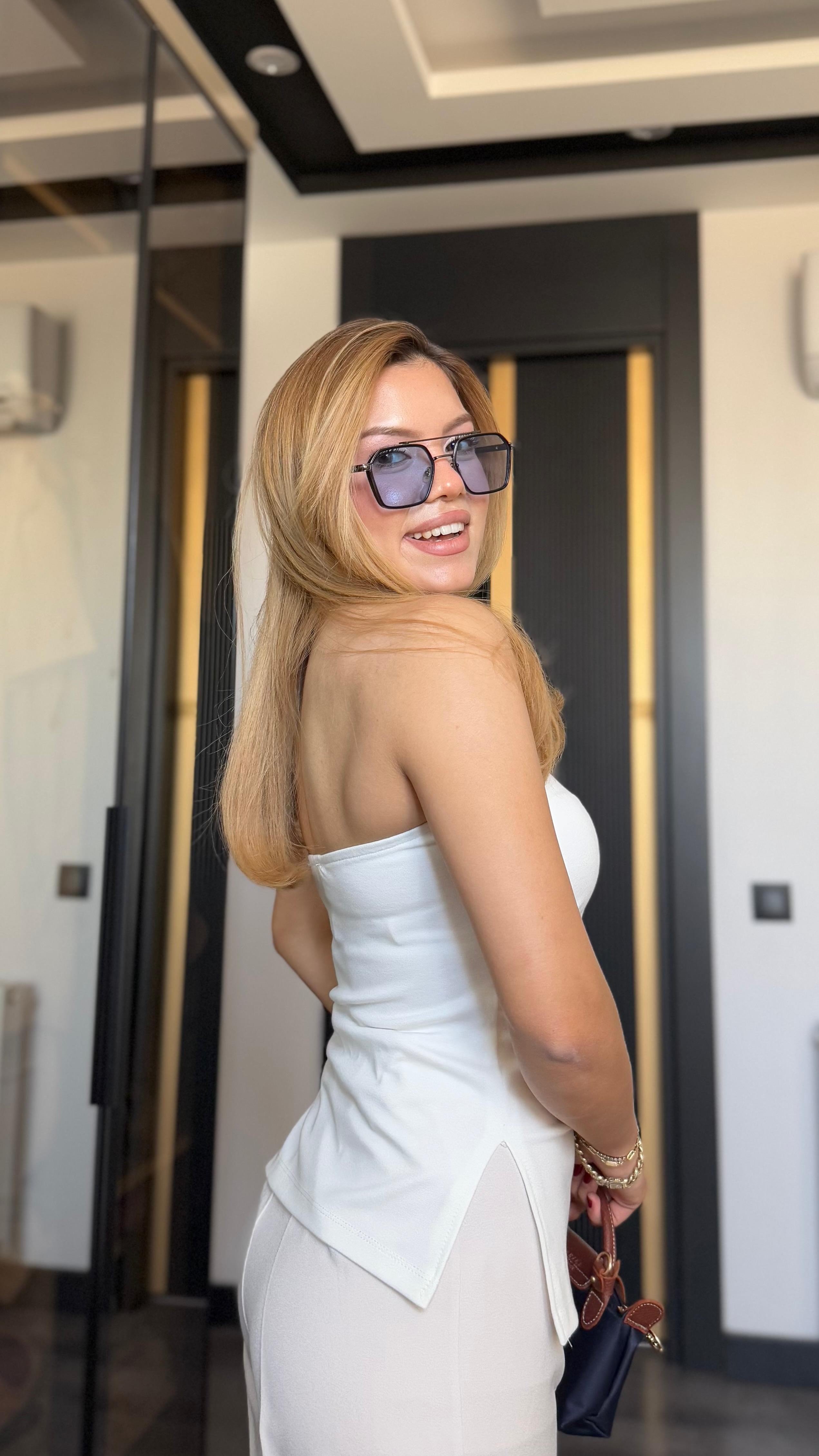 Yanı Yırtmaç Detaylı Drapeli Straplez