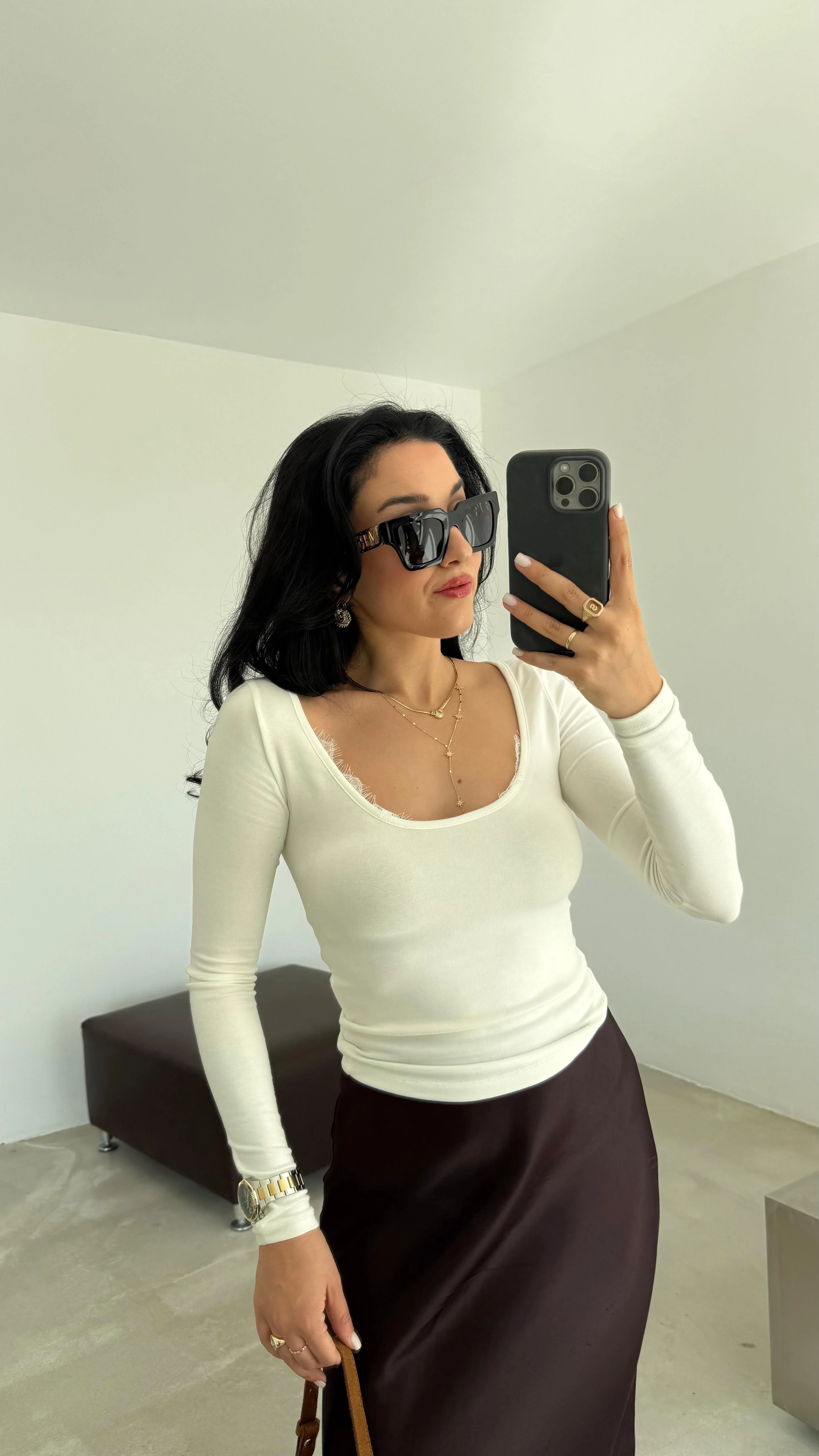 Oval Yaka Dantelli Bluz (VNT251066)