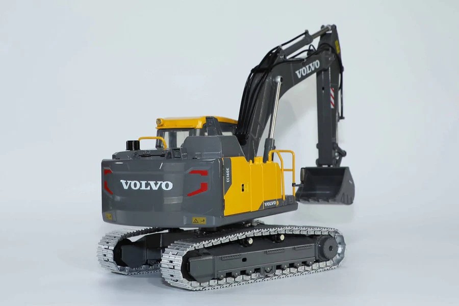 1/14 Volvo Excavator E010