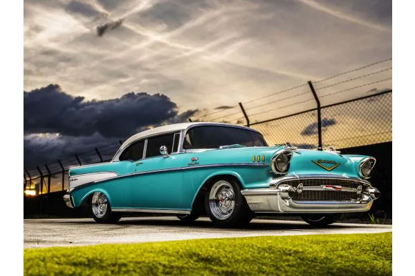 ホビーラジコン Kyosho 1957 Chevy Bel Air Coupe FazerMk2 Kyosho Fazer MK2 Chevy Bel Air Coupe 1957 1/10